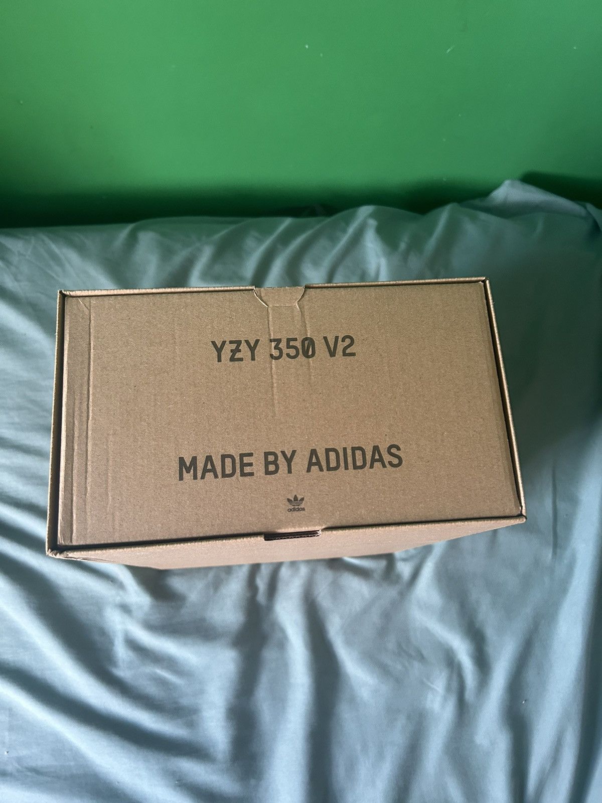 Adidas Adidas Yeezy Boost 350 V2 Carbon Beluga 2023 Size US 11.5 / EU 44-45 - 13 Thumbnail