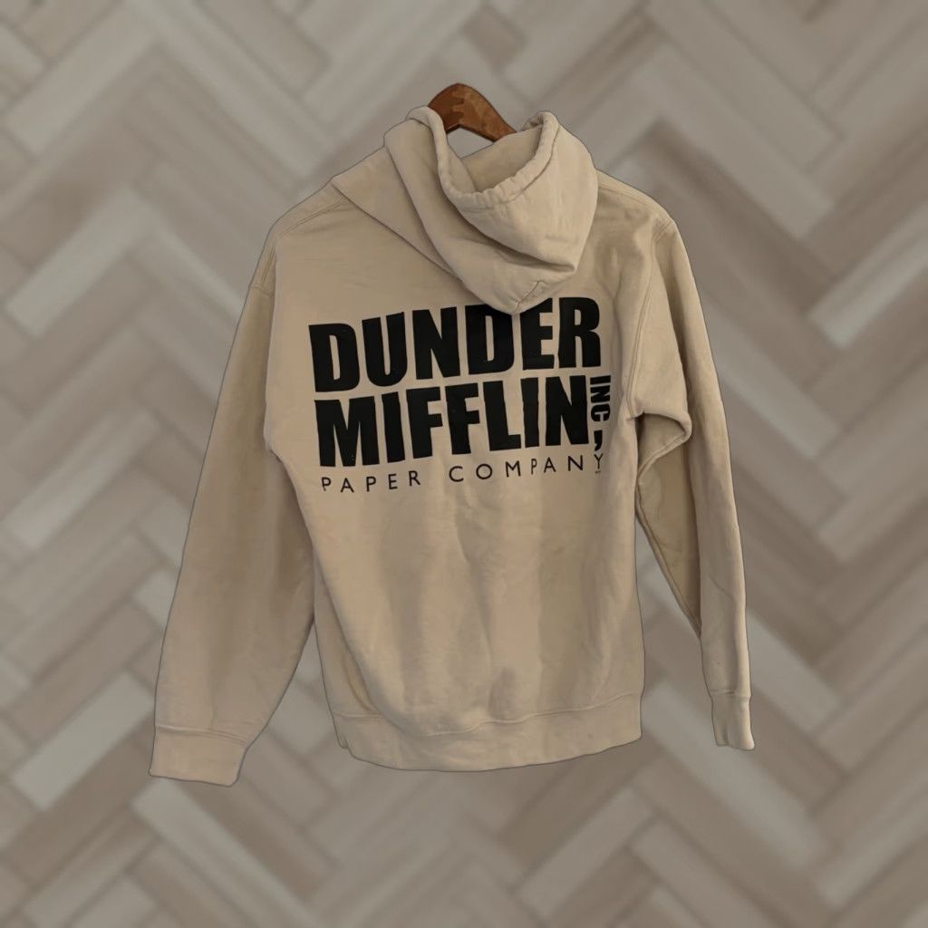Gildan VINTAGE The Office Dunder Mifflin Sweatshirt Hoodie Beige Small Mens Hoodie Small Beige Dunder Mifflin Logo TV 90s Fans Size US S / EU 44-46 / 1 - 1 Thumbnail
