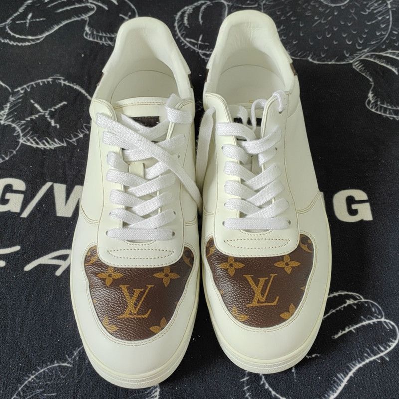Louis Vuitton Louis Vuitton Rivoli Low-Top Sneakers for Men - Size US 9.5 / EU 42-43 - 2 Thumbnail