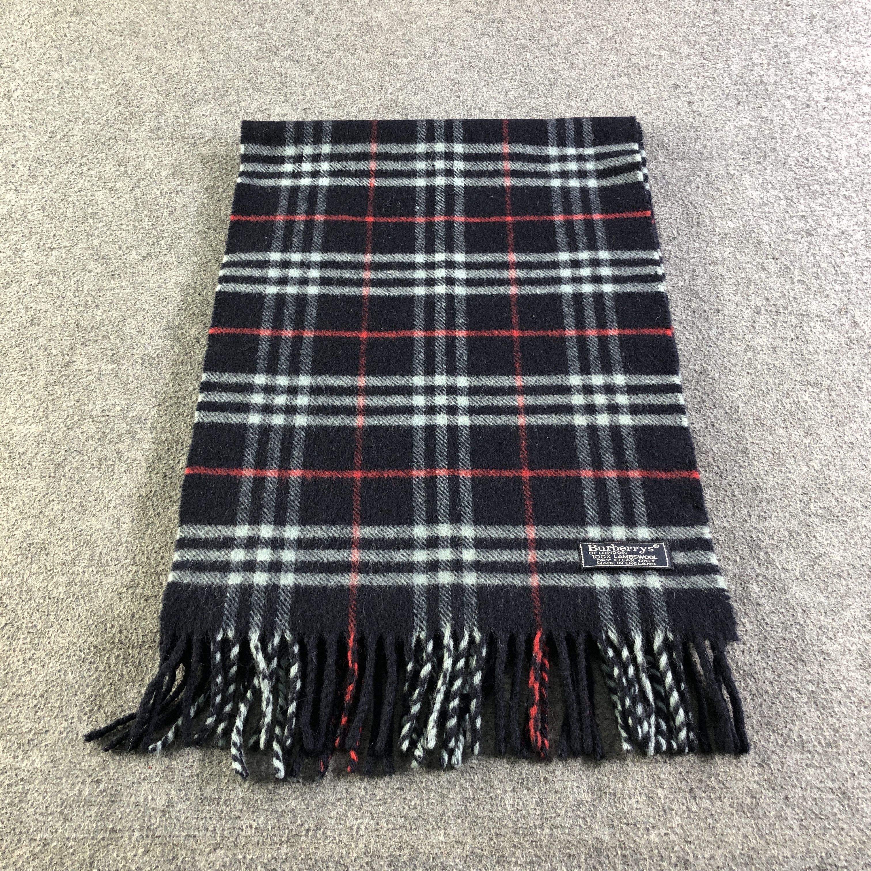 Burberry Burberrys Nova Check Wool Scarf Muffler V2646 Size ONE SIZE - 2 Thumbnail