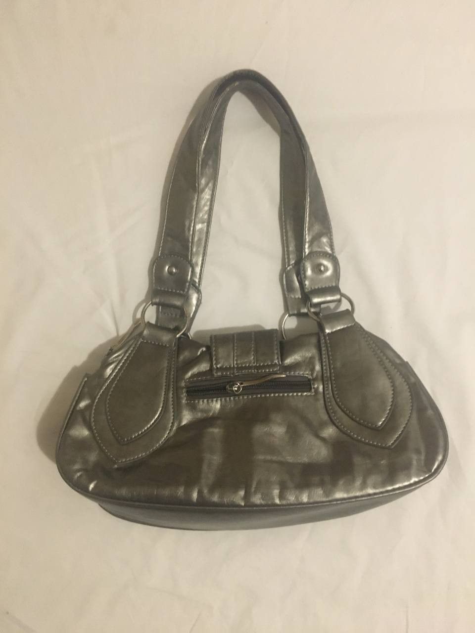 Vintage Metallic silver handbag with large fittings Size ONE SIZE - 2 Thumbnail