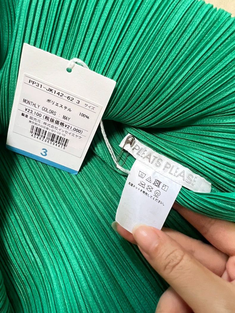 Issey Miyake Issey Miyake size:3 Green pleated short-sleeved shirt Size M / US 6-8 / IT 42-44 - 4 Thumbnail