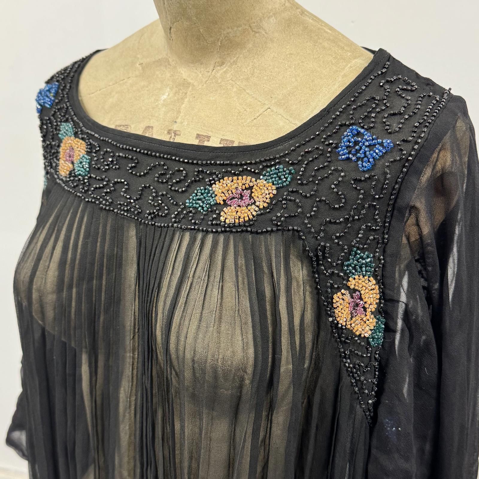 Antique Rivet Pristine Vintage Antique 20s Beaded Black Silk Flapper Dress Size S / US 4 / IT 40 - 4 Thumbnail
