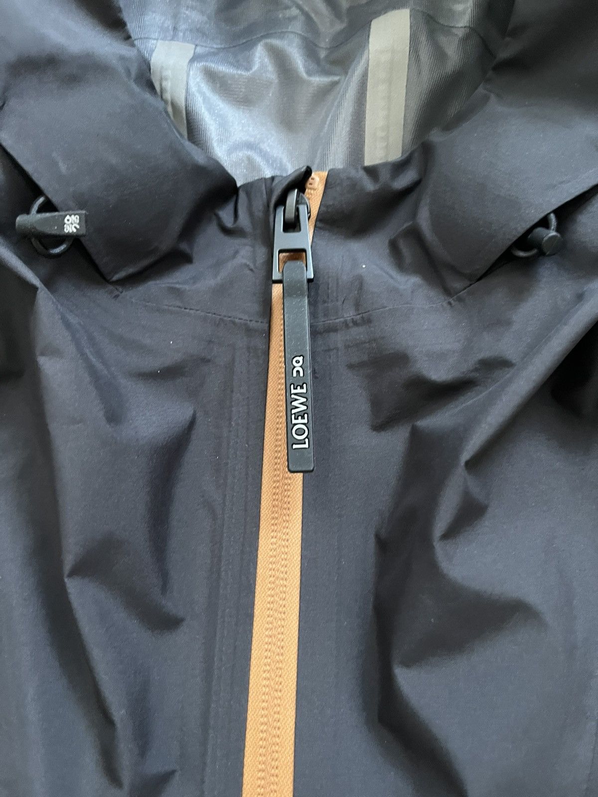 Loewe × On On x Loewe Storm Jacket Men’s Size Medium Black colour Size US M / EU 48-50 / 2 - 2 Thumbnail