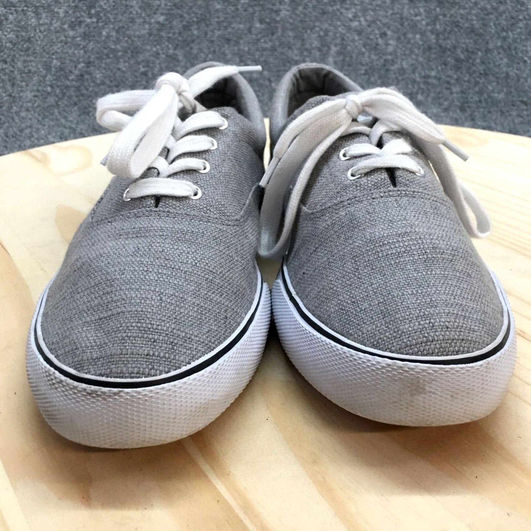 Vintage Universal Thread Shoes Womens 10 Low Top Sneakers Gray Canvas Round Toe Casual Size L / US 10 / IT 46 - 5 Thumbnail