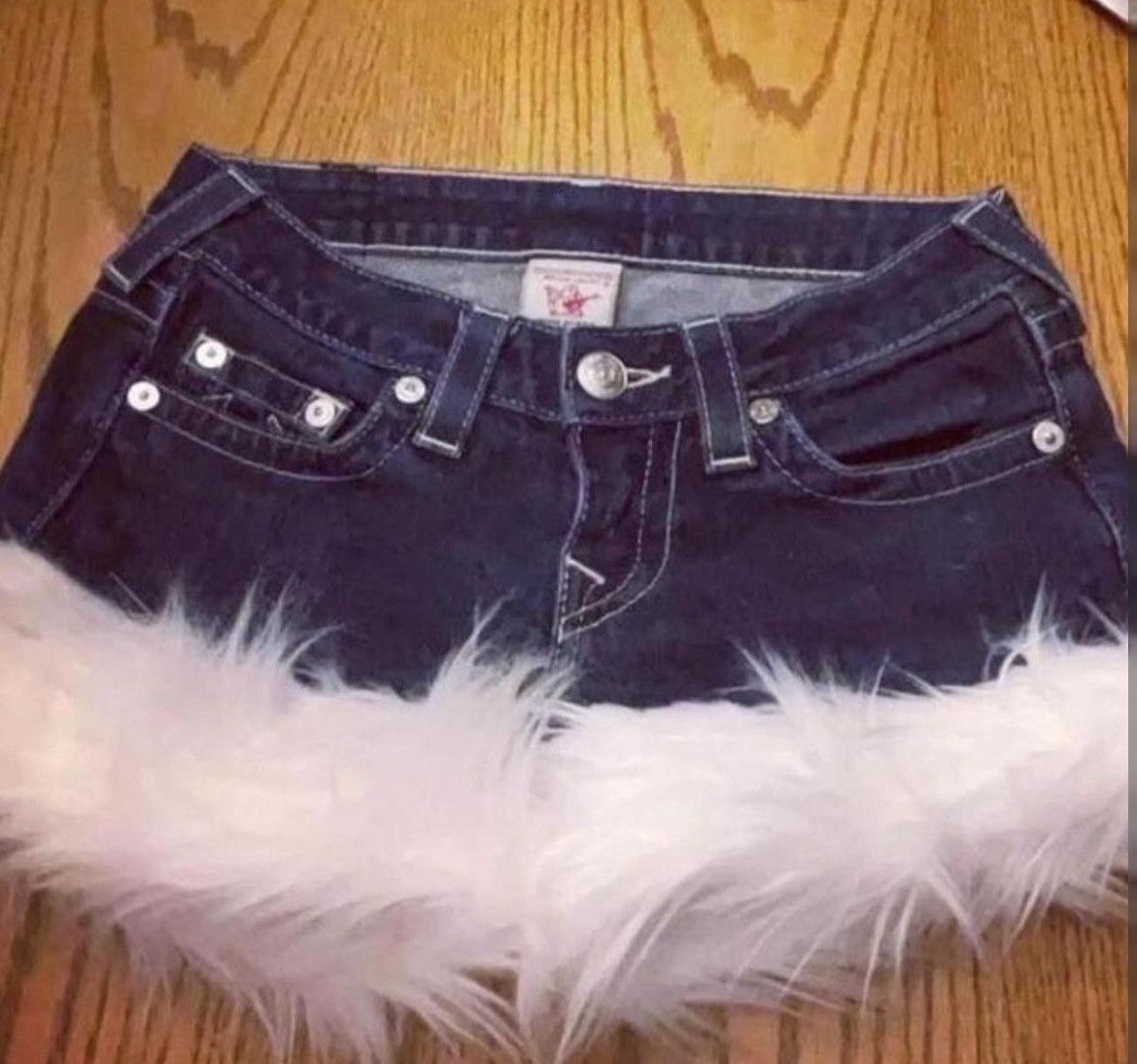 Handmade × Japanese Brand y2k handmade true religion fur rhinestone booty shorts Size 25" / US 0 / IT 36 - 2 Thumbnail