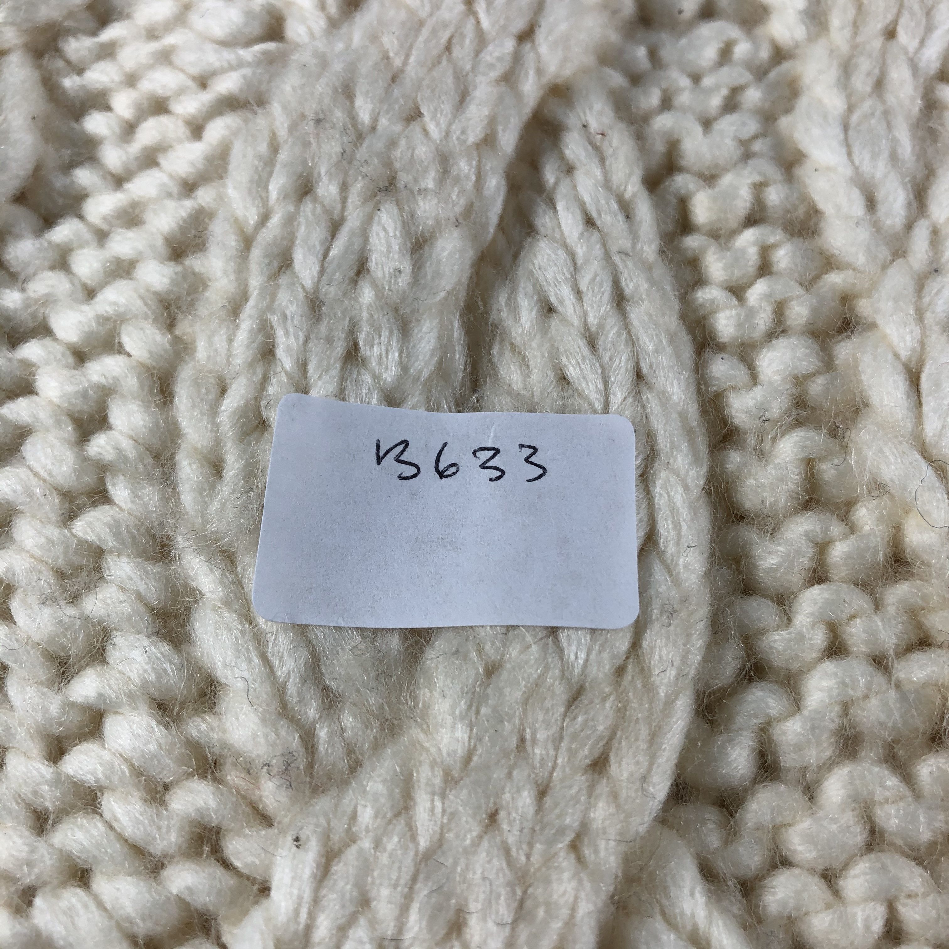 Japanese Brand Milsa Cable Knit Earflap Bobbles Beanie Snowcap B633 Size ONE SIZE - 7 Thumbnail