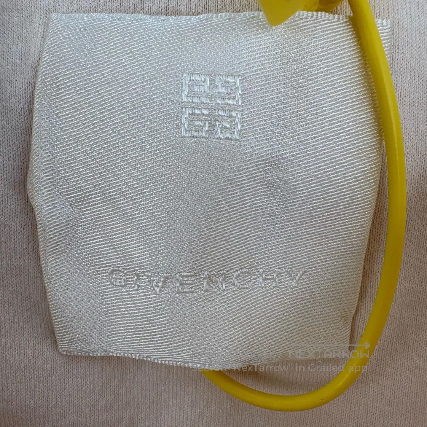 Givenchy Givenchy White embroidered 4G logo short-sleeved T-shirt Size US S / EU 44-46 / 1 - 3 Thumbnail