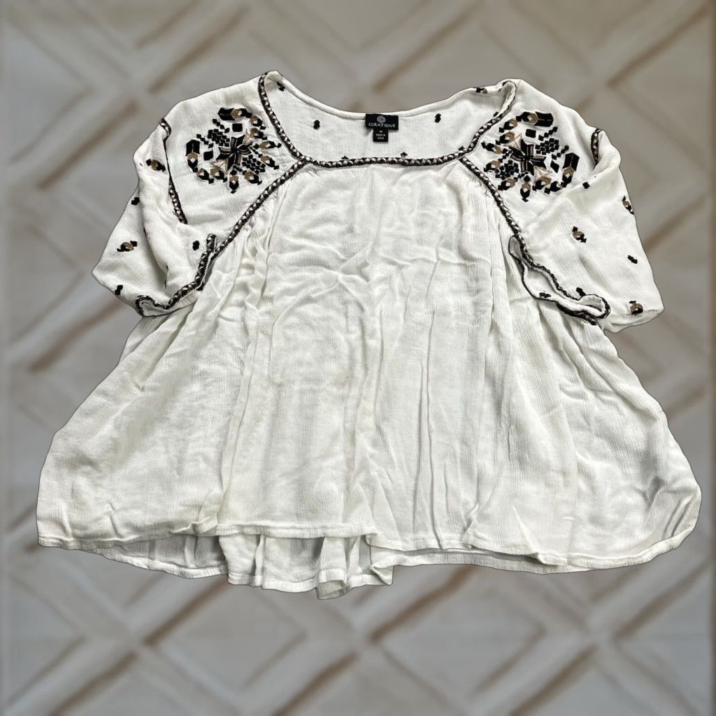 Vintage Curations Blouse Womens Medium White Casual Short Sleeve Rayon Embroidered Top Size M / US 6-8 / IT 42-44 - 1 Thumbnail
