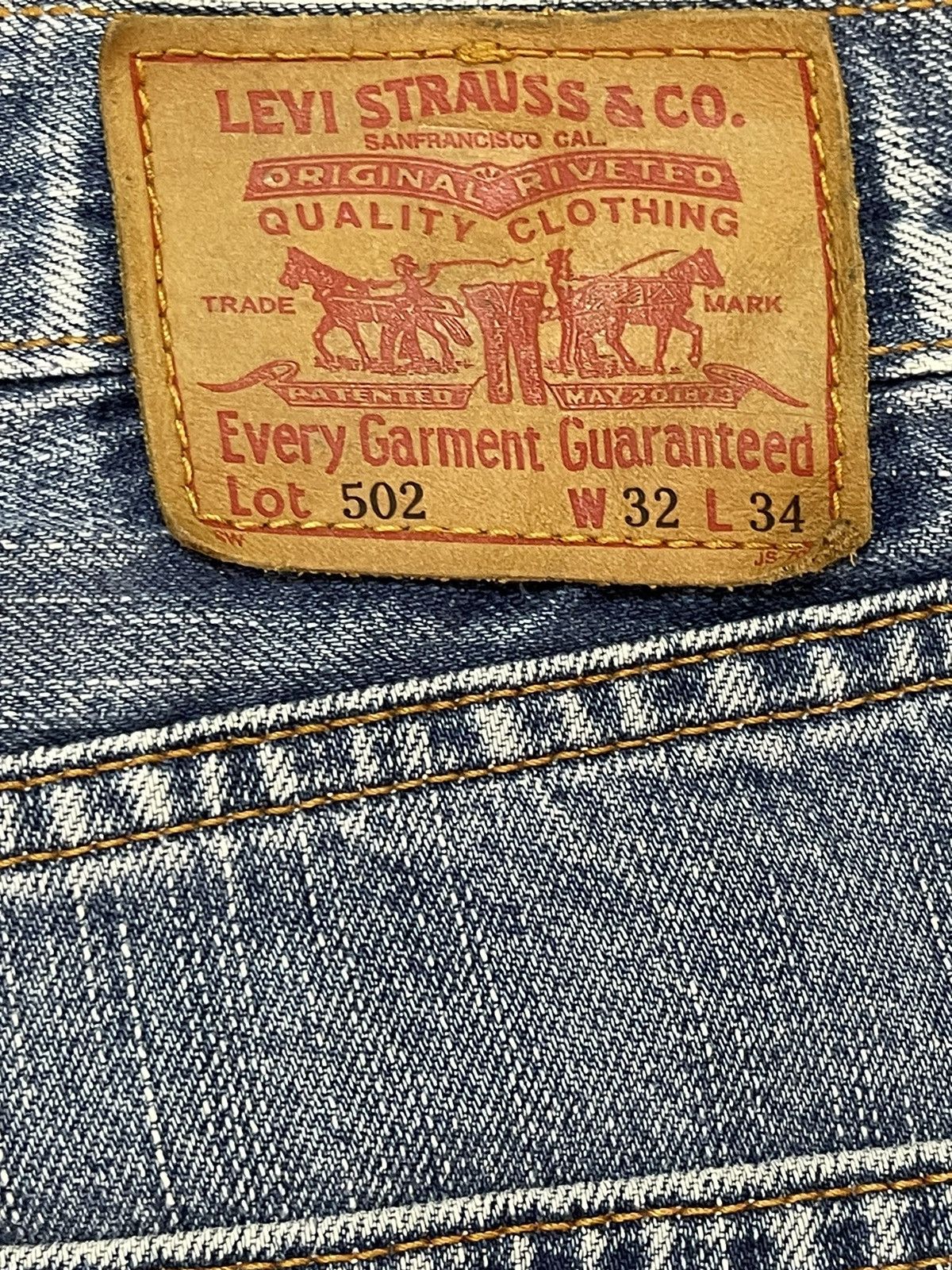 Levi's Vintage 80s Levis 502 Blue Faded Wash Wide Leg Straight Fit Size US 31 - 9 Thumbnail