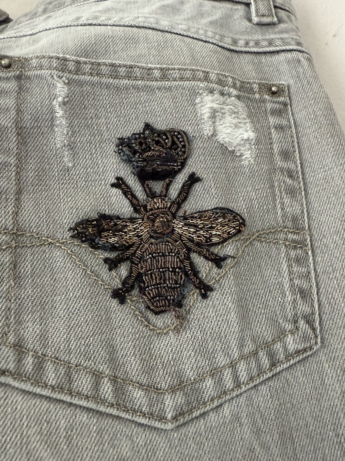Dolce & Gabbana Grey Distressed Jeans with Embroidered Bee Size US 32 / EU 48 - 7 Thumbnail