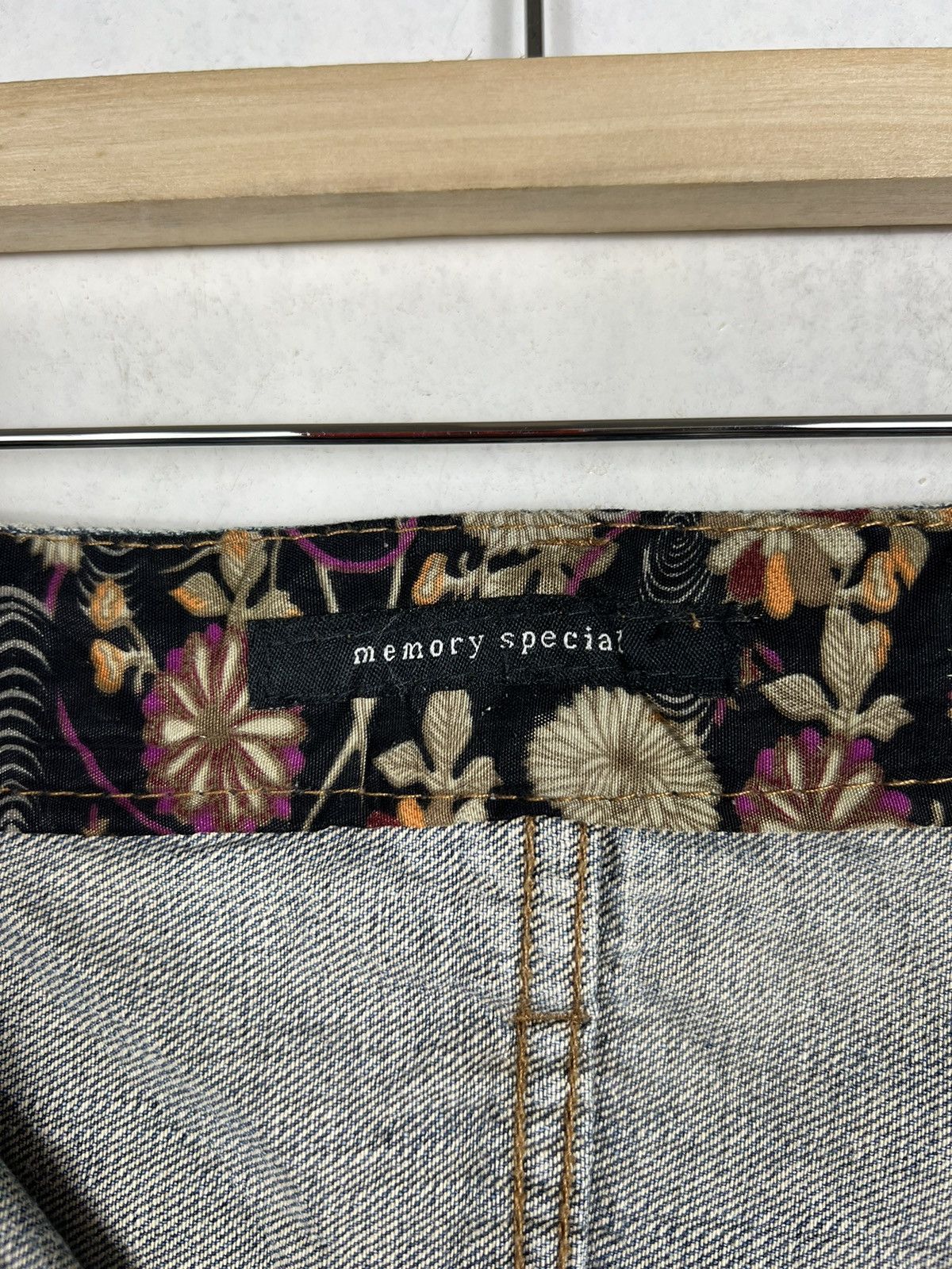 Japanese Brand 🔥 MEMORY SPECIAL KARA KURI KURI KUITTTT MAKEBA DENIM JEANS Size US 34 / EU 50 - 14 Thumbnail