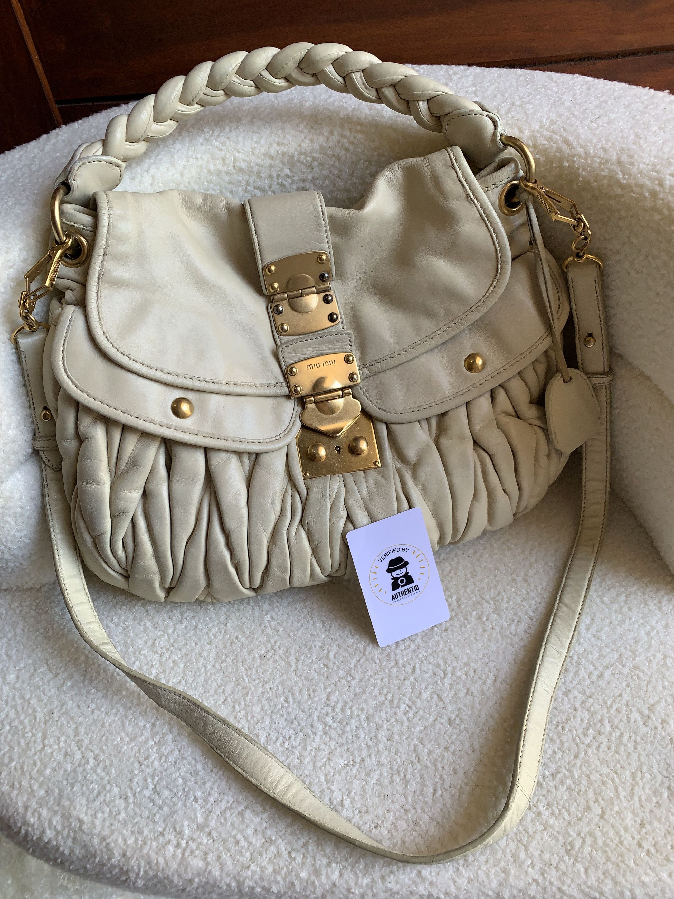 Miu Miu Miu Miu Matelassé Coffer 2 Ways Bag White Size ONE SIZE - 1 Thumbnail