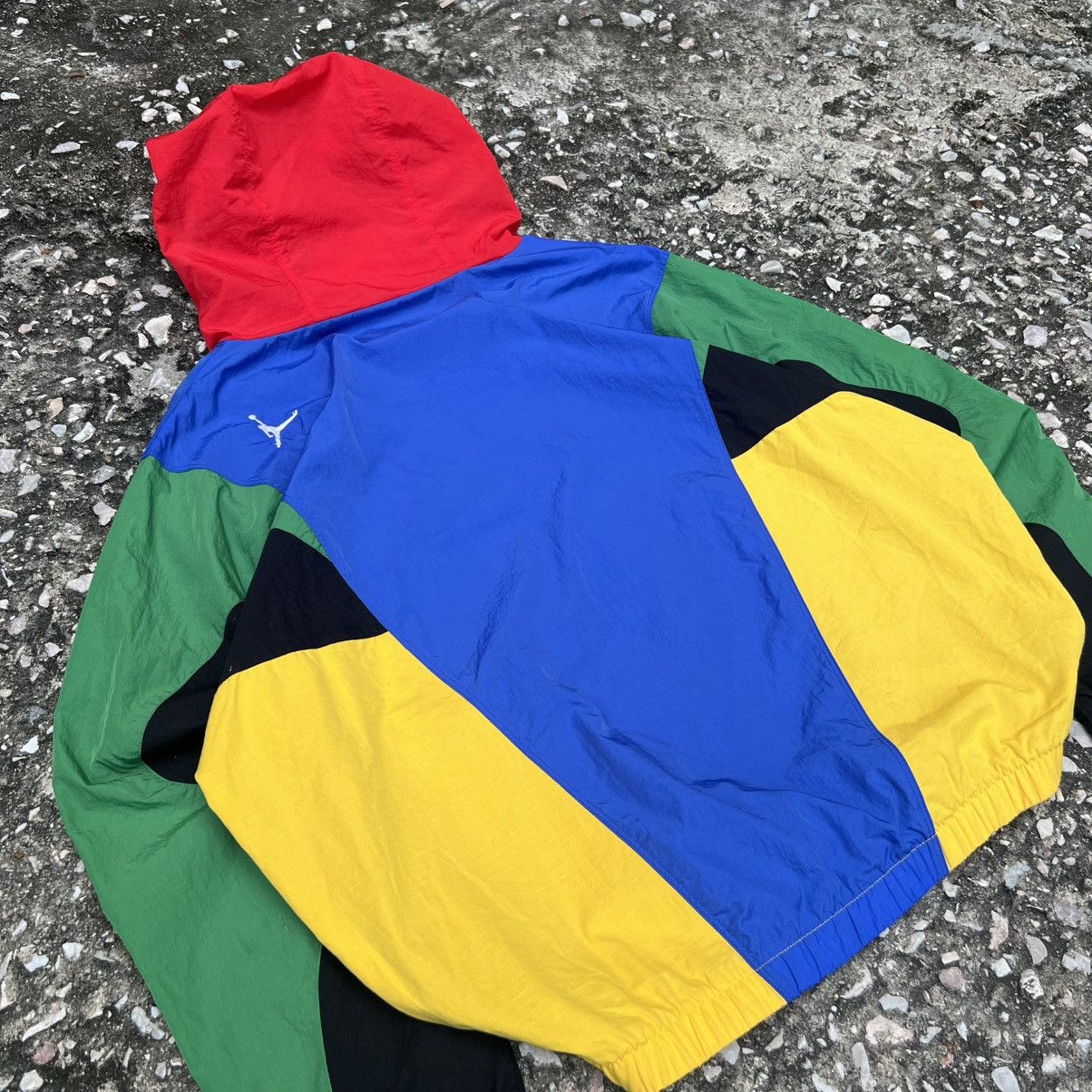 Nike “AIR JORDAN” MULTI COLOUR LIGHT JACKET Size US L / EU 52-54 / 3 - 9 Thumbnail