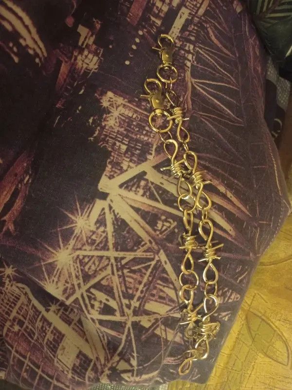 VIBE Torn Pant Chain Size ONE SIZE - 2 Thumbnail