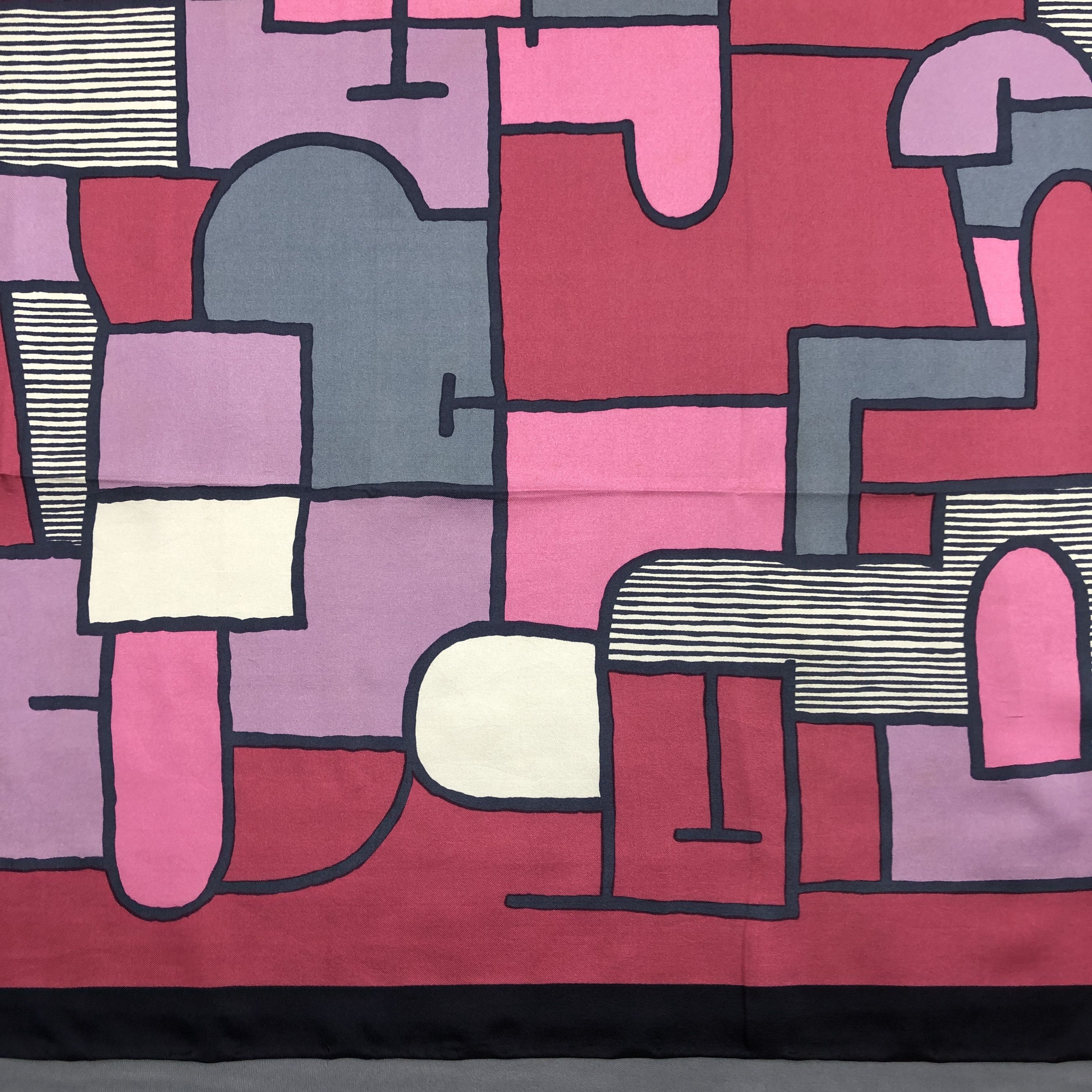 Japanese Brand Vintage SILK Scarf Twill Stole Wraps Scarves - GF60030 Size ONE SIZE - 6 Thumbnail