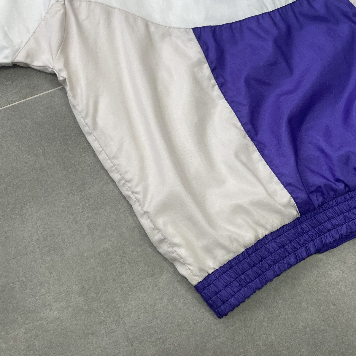 Adidas × Vintage Vintage Adidas Nylon Track Jacket Size M Size US M / EU 48-50 / 2 - 23 Thumbnail