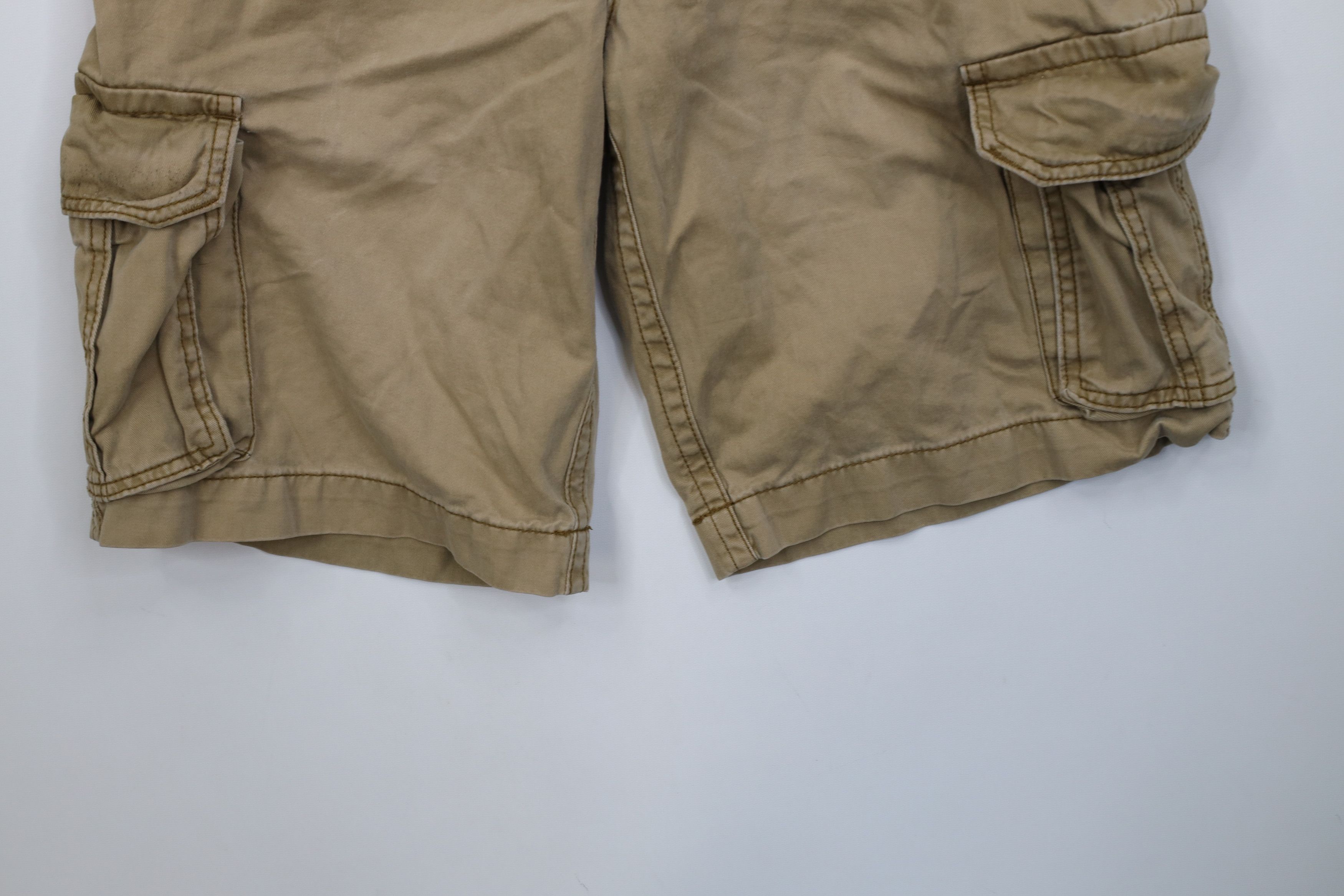 Aeropostale Vintage Y2K Aeropostale Heavyweight Cargo Shorts Brown Size US 32 / EU 48 - 4 Thumbnail