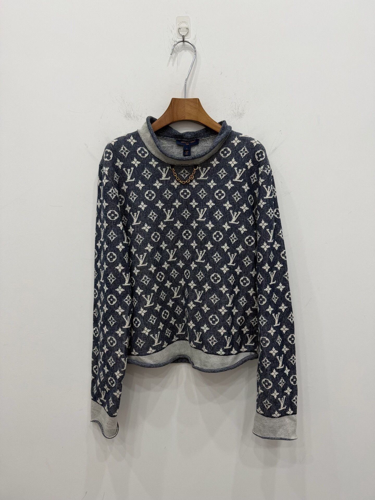 Louis Vuitton Louis Vuitton Wool Sweater l Men Size US L / EU 52-54 / 3 - 1 Thumbnail
