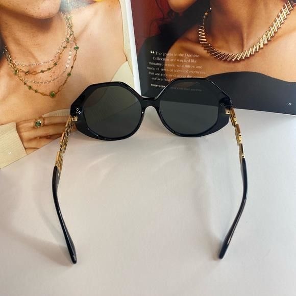 Versace NEW VERSACE VE4395 GB1/87 SUNGLASSES VE 4395","description Size ONE SIZE - 10 Thumbnail