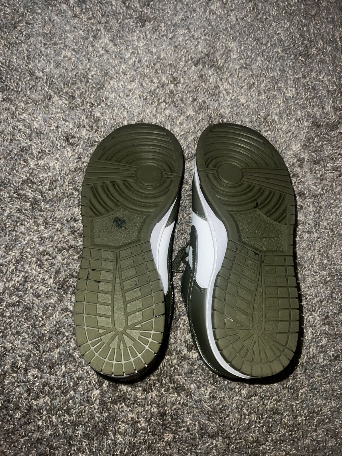 Nike Nike Dunk Low Olive Green Size US 10 / EU 43 - 3 Thumbnail