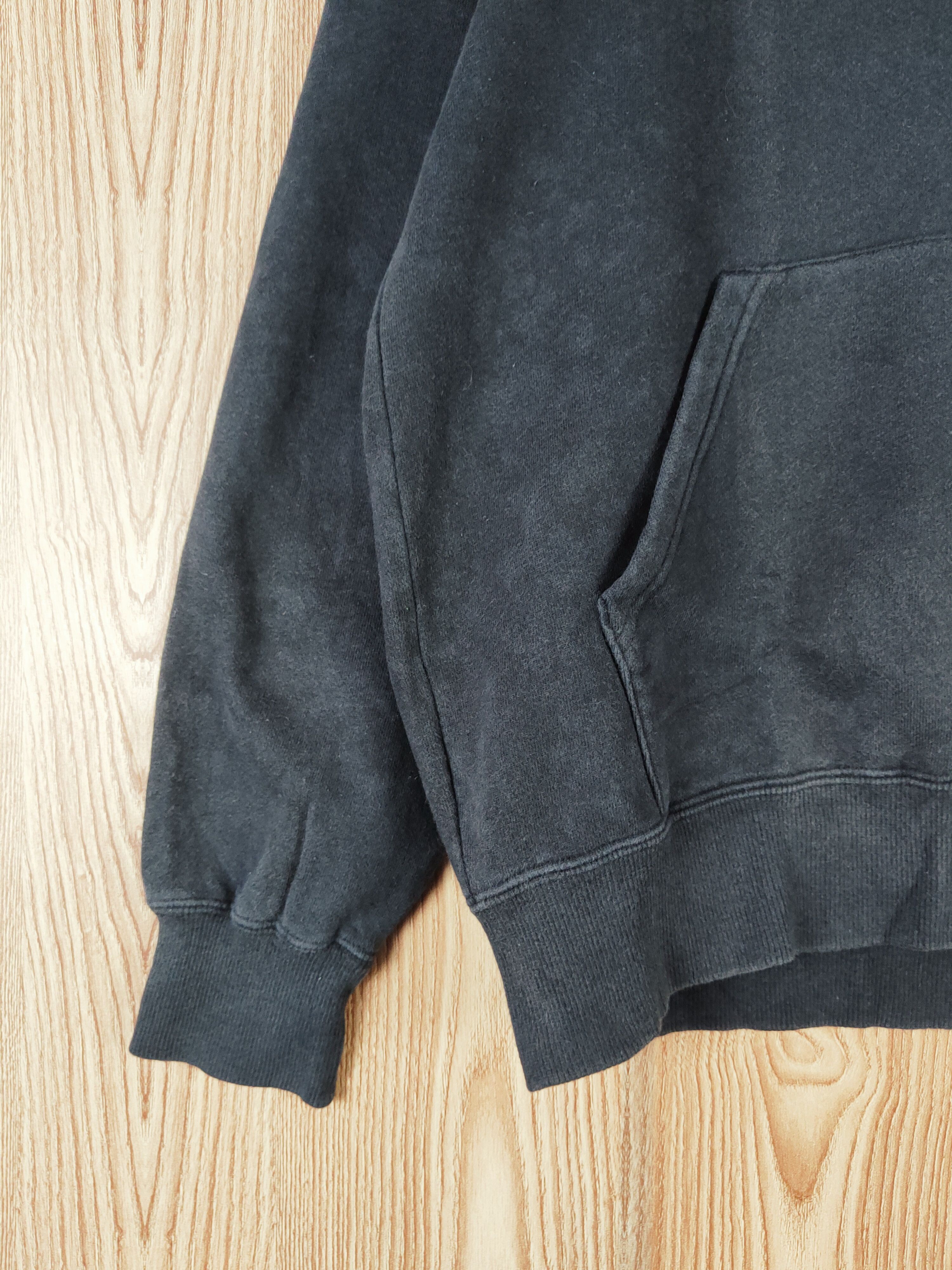 Champion × Vintage Vintage Design Champion Black Faded Hoodie Sweatshirts Size US L / EU 52-54 / 3 - 4 Thumbnail
