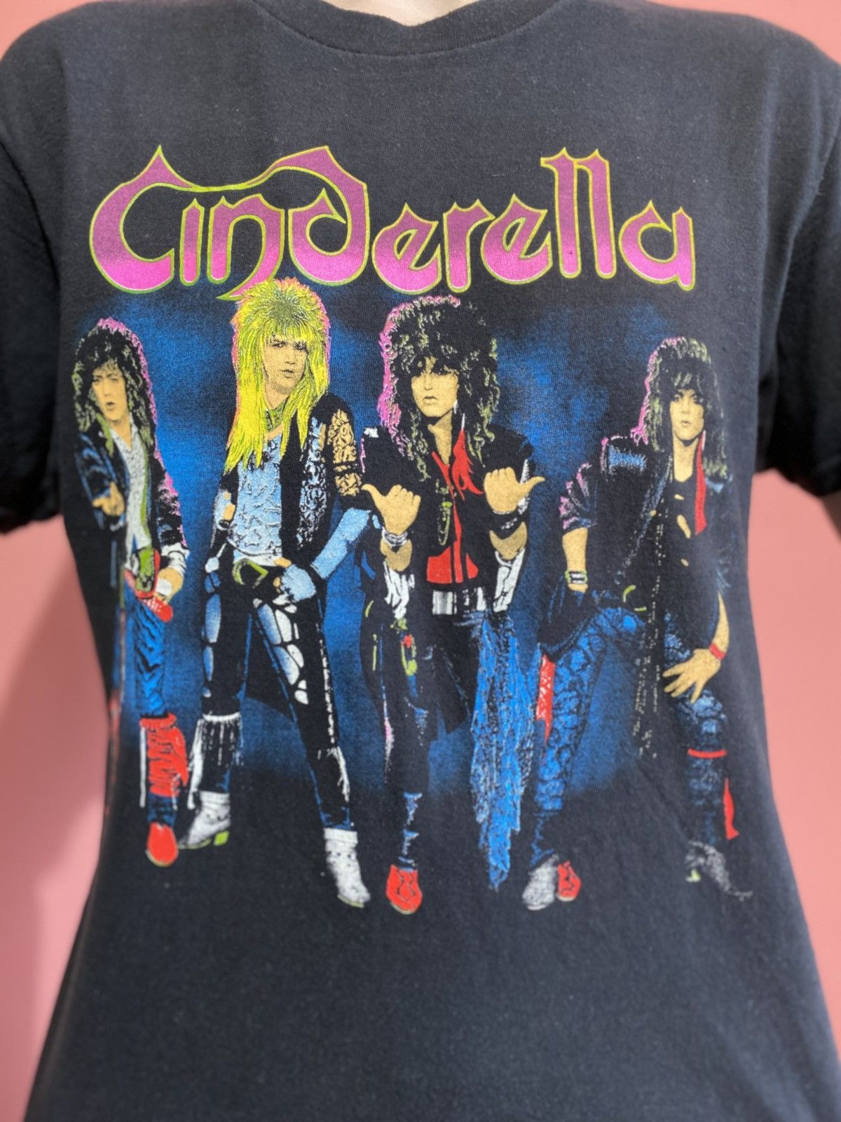 Band Tees Cinderella Europe tour vintage rock shirt tee shakes Size US M / EU 48-50 / 2 - 2 Thumbnail