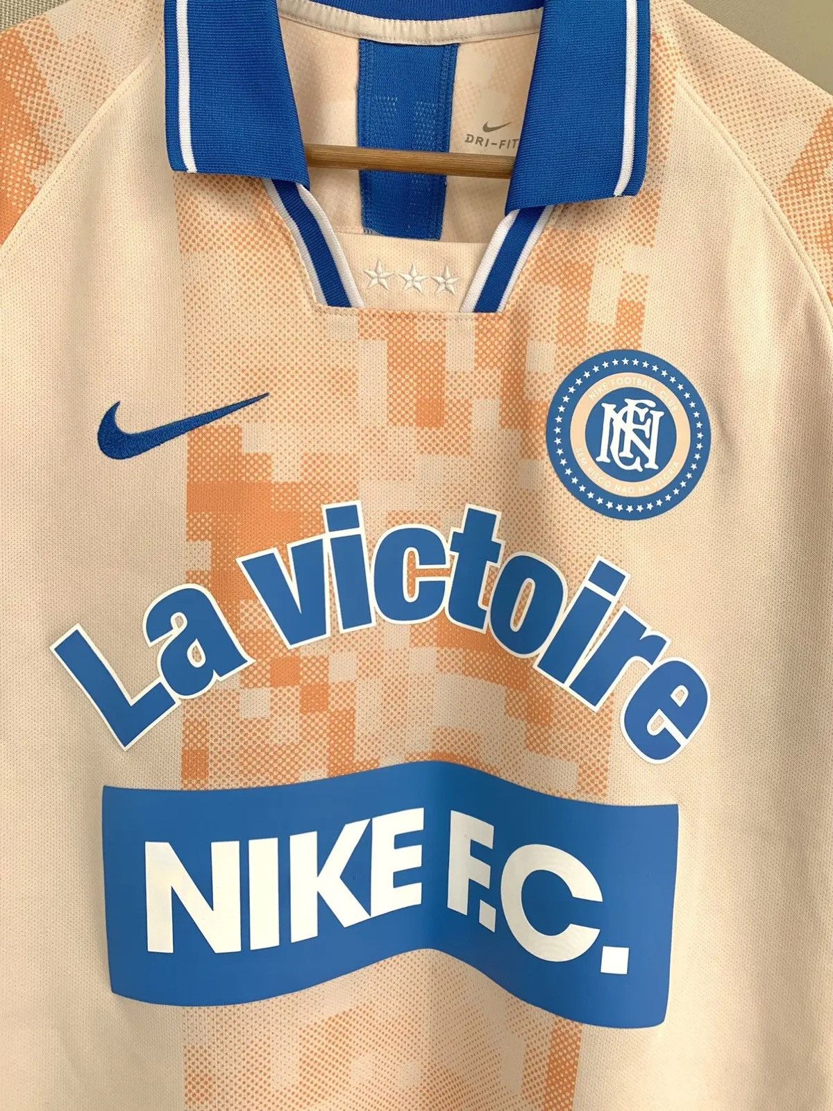 Nike VINTAGE RARE NIKE FC LA VICTOIRE JERSEY Size US XL / EU 56 / 4 - 4 Thumbnail