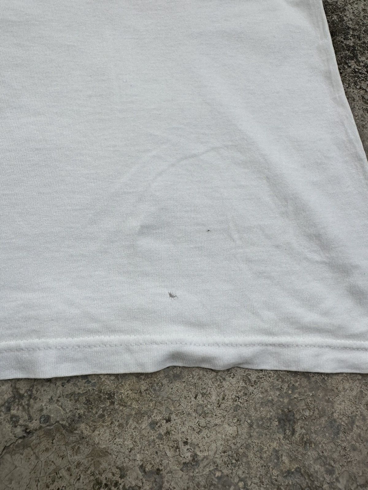 Band Tees Vintage Distressed RHCP Californication Album Promo Tee Size US M / EU 48-50 / 2 - 9 Thumbnail