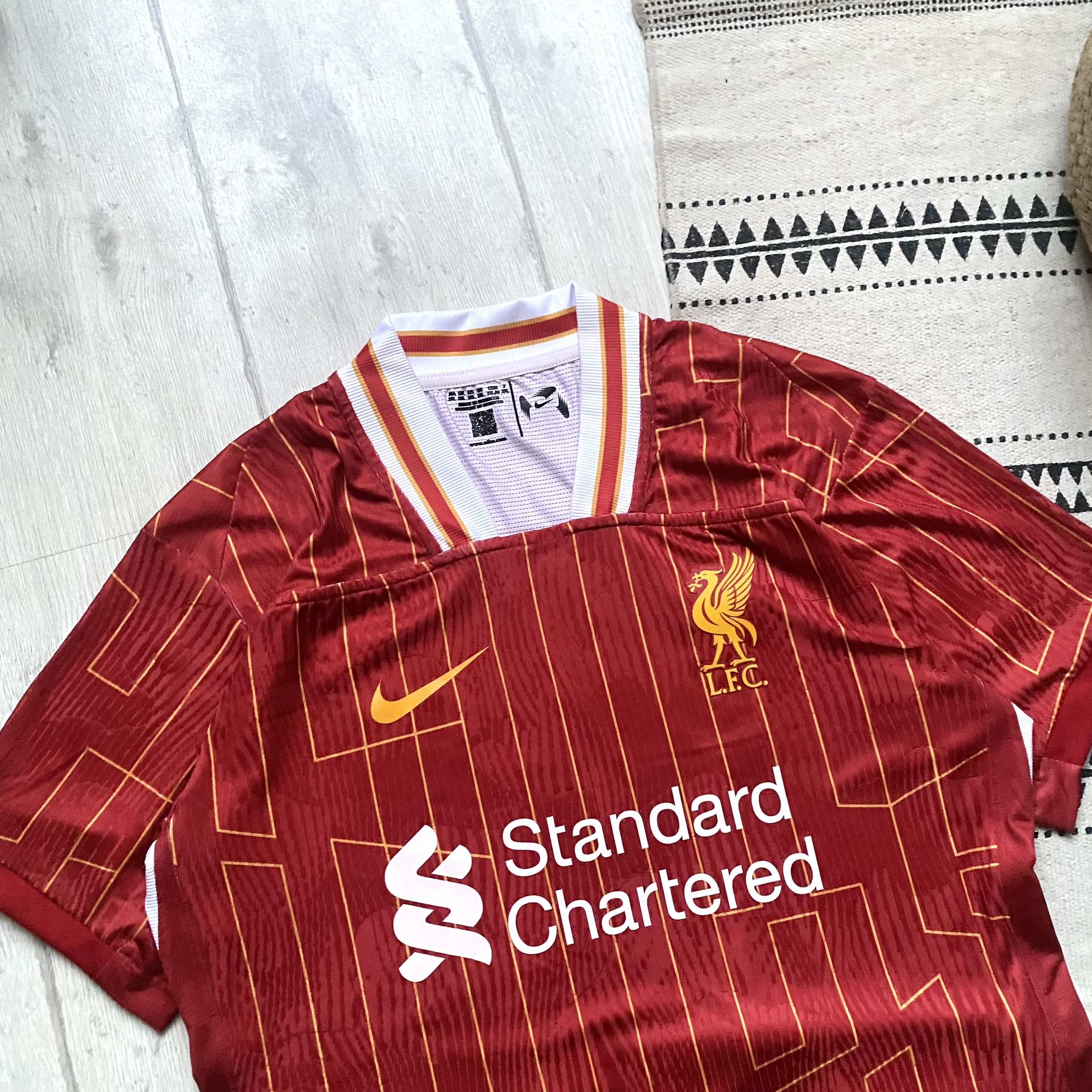 Nike ⚽️ Blockore Nike FC Liverpool jersey 24\25 Size US XL / EU 56 / 4 - 2 Thumbnail