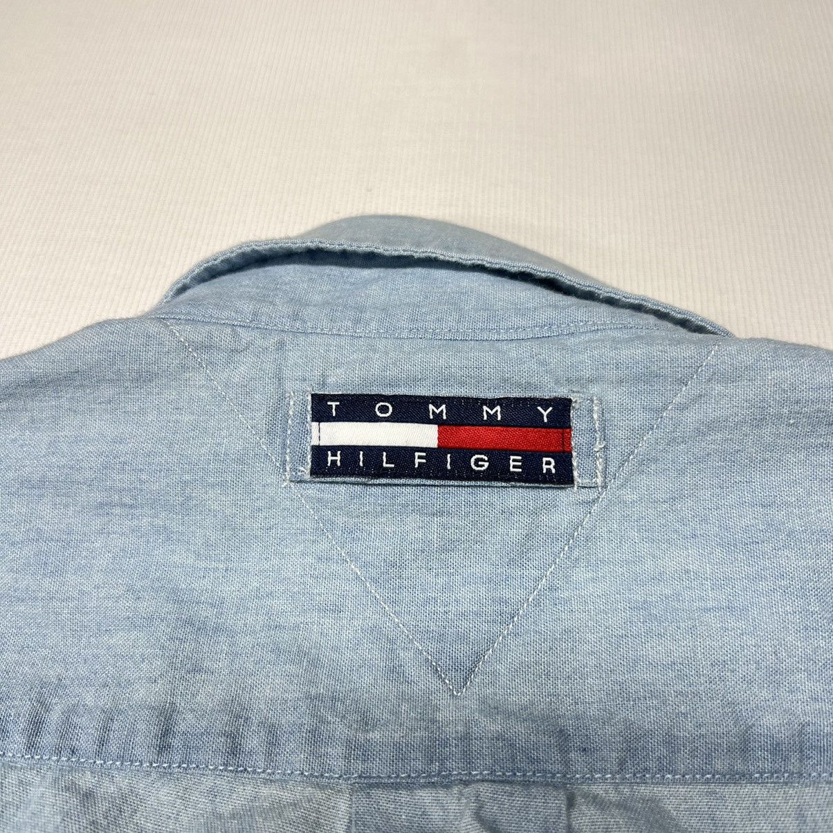 Tommy Hilfiger × Vintage VTG Tommy Hilfiger Button Down Shirt Blue Long Sleeve Faded Size US L / EU 52-54 / 3 - 15 Thumbnail