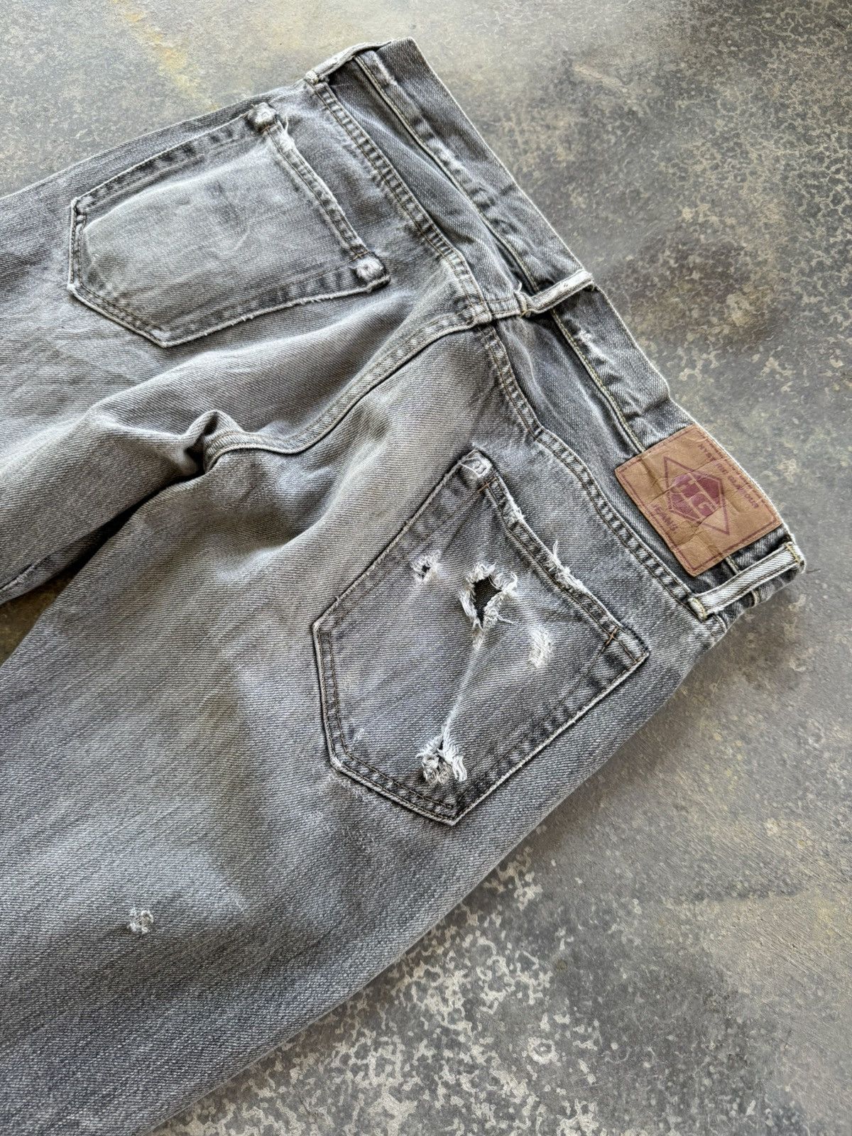 Hysteric Glamour × Japanese Brand Hysteric Glamour Selvedge Distressed Denim Jeans Size US 32 / EU 48 - 8 Thumbnail
