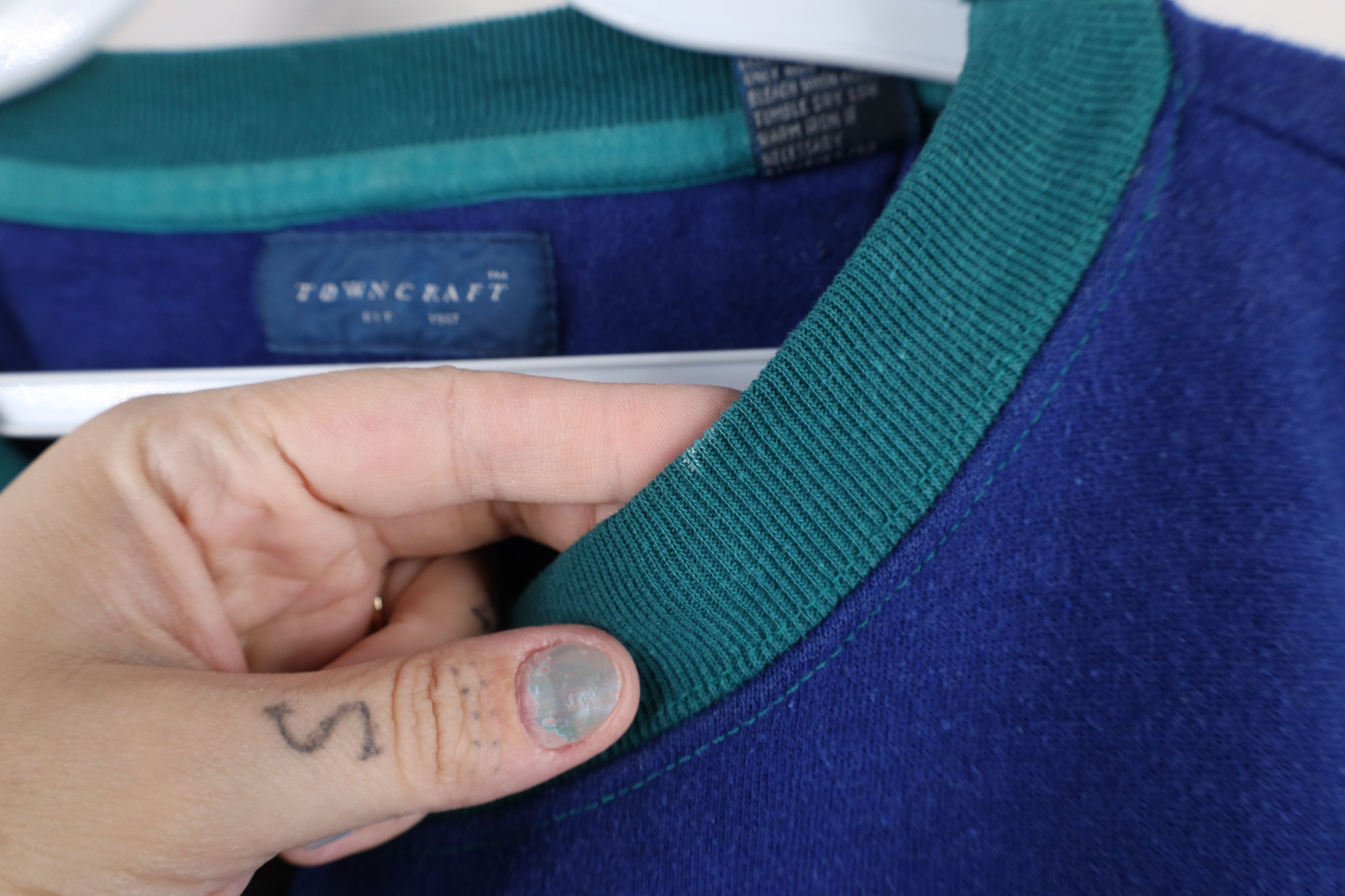 Vintage Vintage 90s Streetwear Block Cut N Sew Crewneck Sweatshirt Size US XL / EU 56 / 4 - 7 Thumbnail