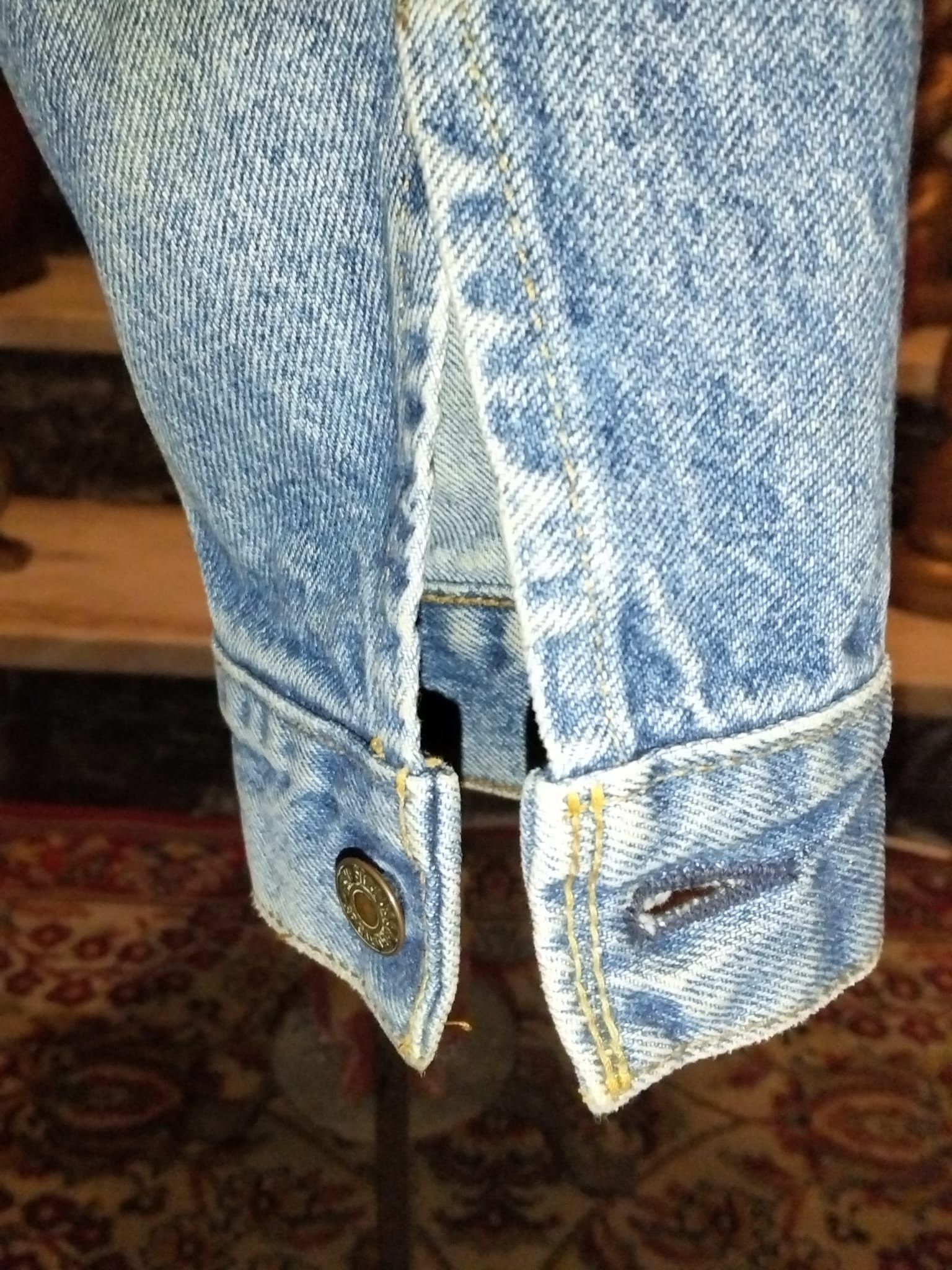 Levi's Vintage 1980s Levi’s Denim Trucker Jacket Alaska USA Size US L / EU 52-54 / 3 - 6 Thumbnail