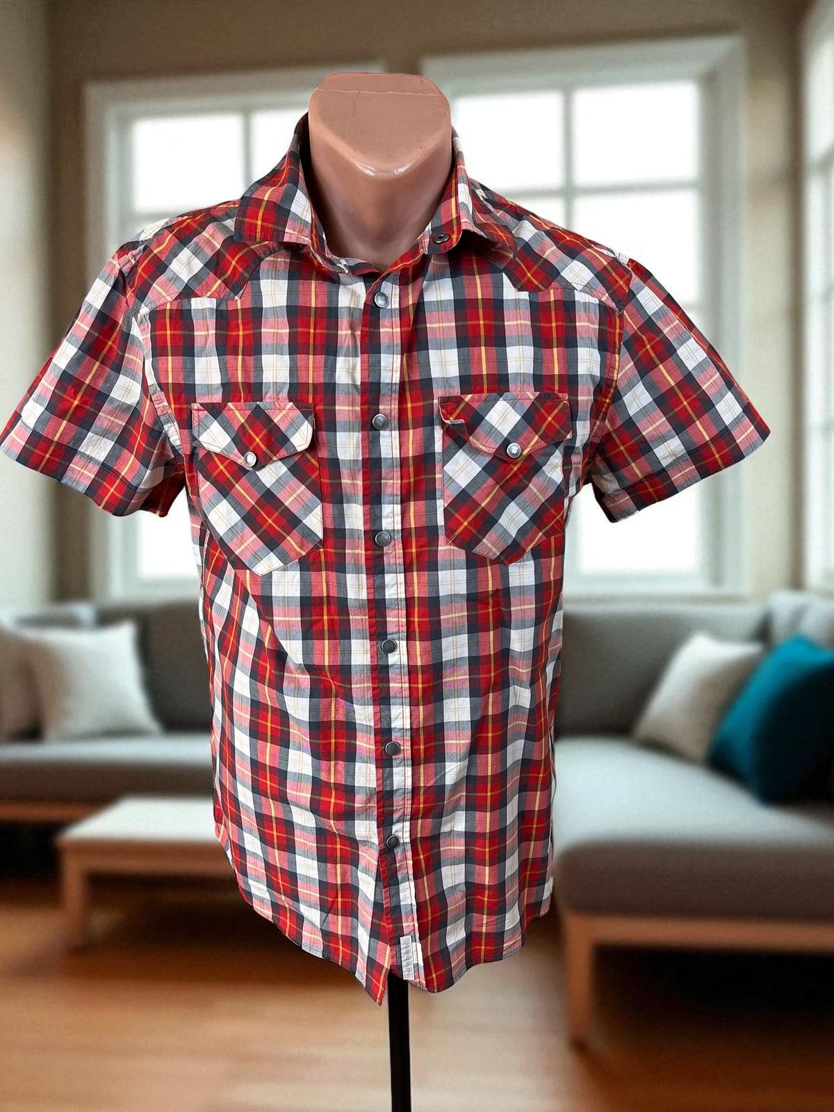 Peak Performance Peak Performace checked shirt size M short sleeve Size US M / EU 48-50 / 2 - 1 Thumbnail