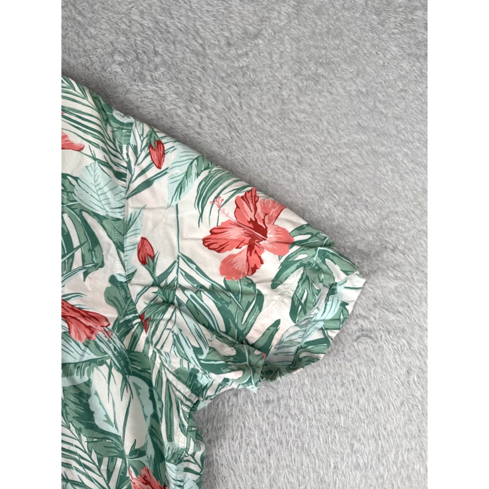 Croft & Barrow VINTAGE Croft & Barrow Hawaiian Shirt Men XL Green Red Floral Button-Up Rayon Aloha Mens Size US XL / EU 56 / 4 - 4 Thumbnail