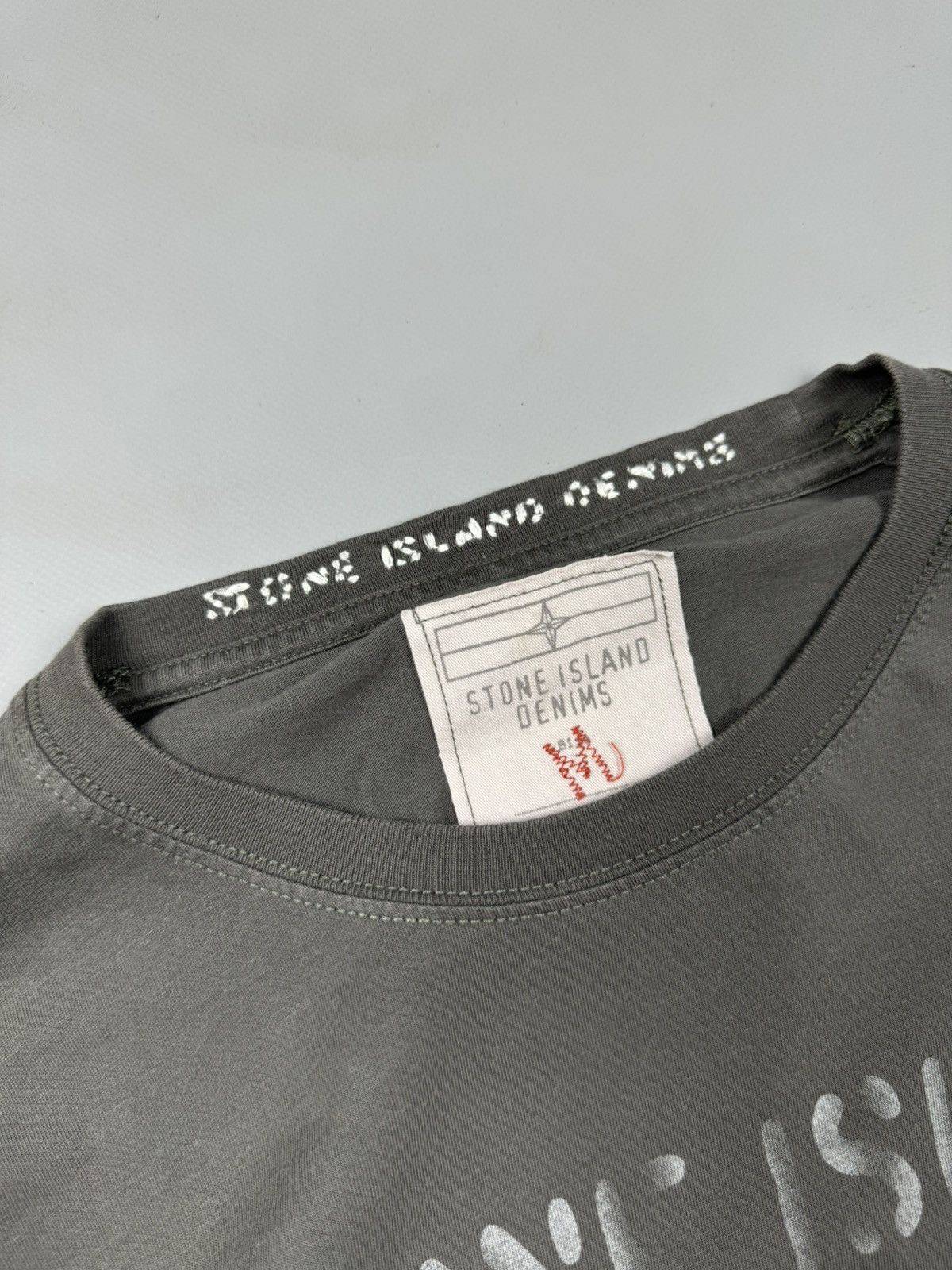 Stone Island Stone island denim longsleeve big logo rare size M Size US M / EU 48-50 / 2 - 3 Thumbnail
