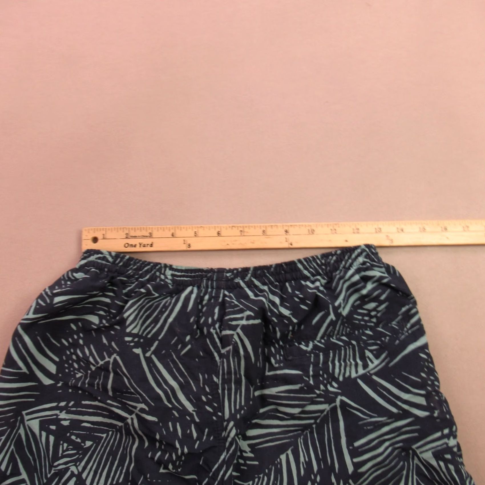 Patagonia Patagonia Shorts Small Floral Outdoor Lightweight Workout Activewear Mens Size US 26 / EU 42 - 6 Thumbnail