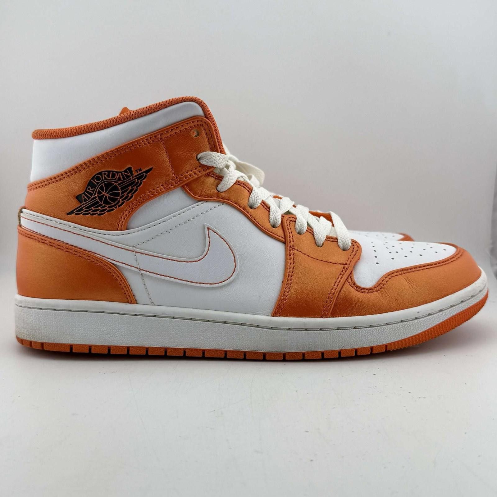 Jordan Brand Jordan 1 Mid Metallic Orange OG Box 9.5 Used Size US 9.5 / EU 42-43 - 4 Thumbnail