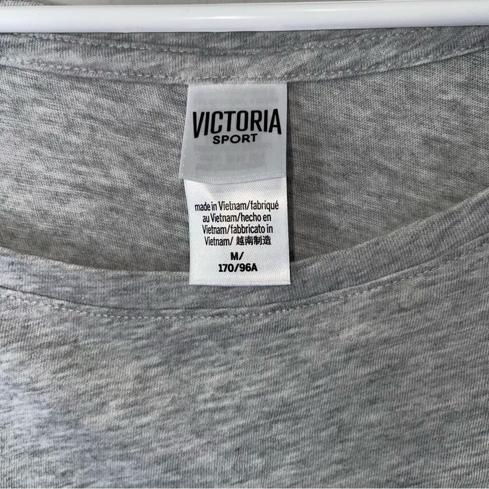 Victoria's Secret Victoria’s Secret Grey Tee M Victoria Boat Neck Long Sleeve Size M / US 6-8 / IT 42-44 - 4 Thumbnail