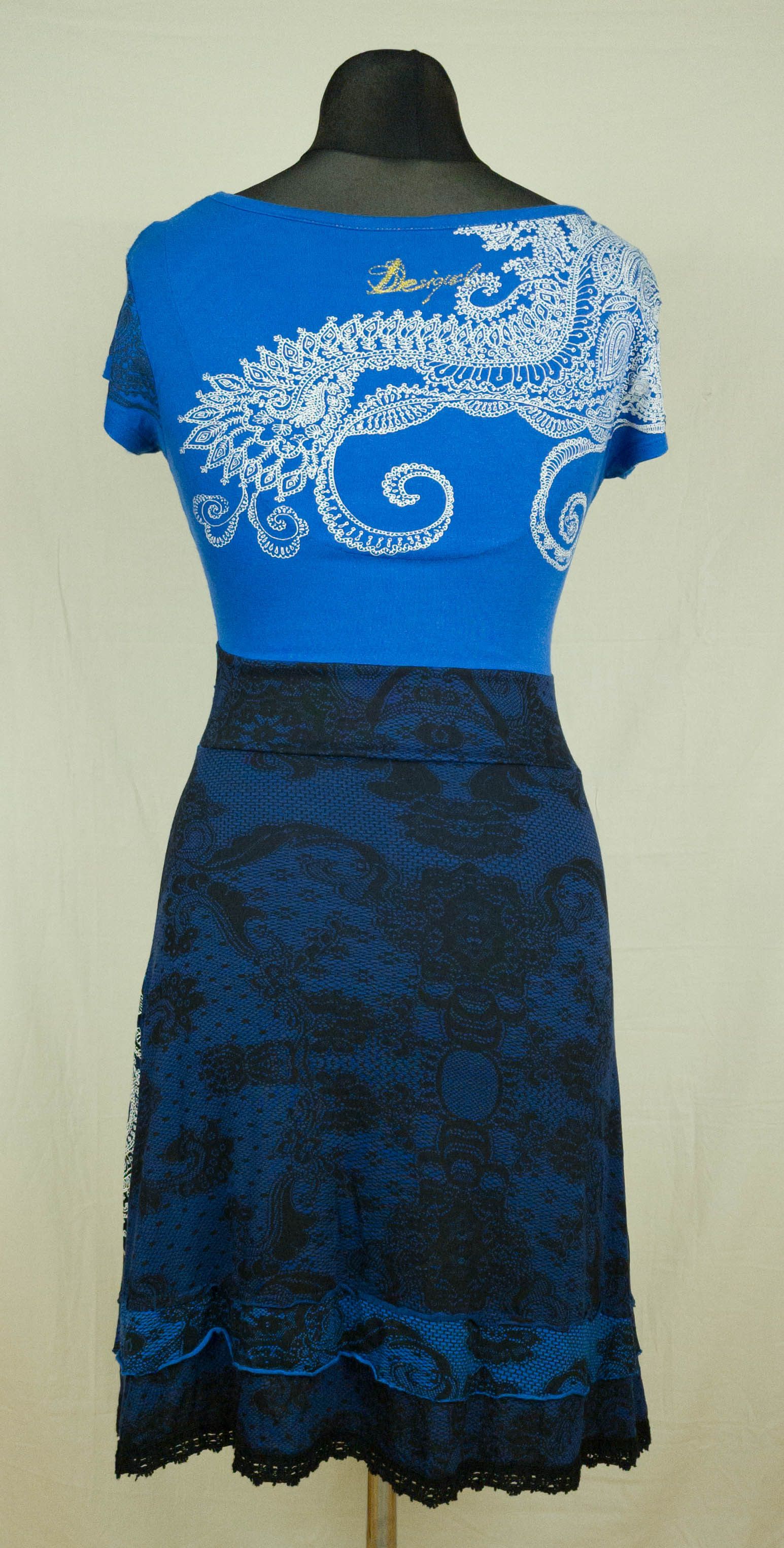 Desigual Desigual womens dress size M gc Size M / US 6-8 / IT 42-44 - 2 Thumbnail