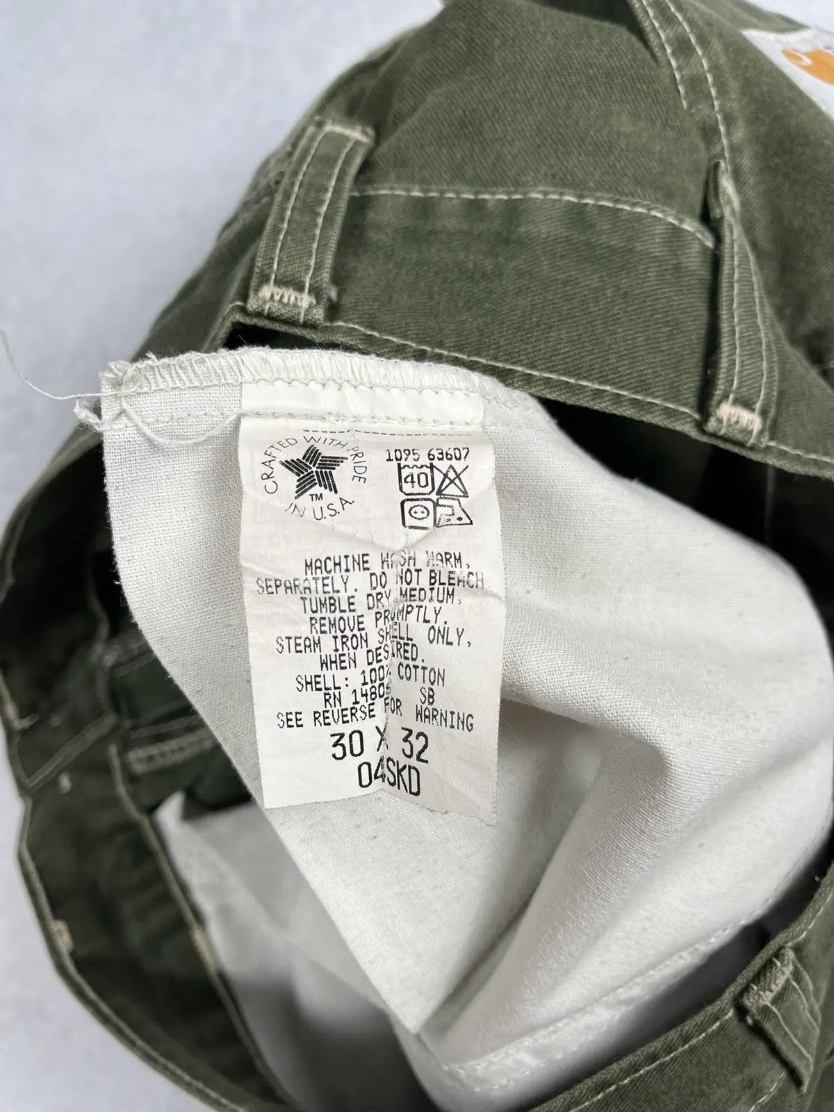 CRAZY VINTAGE RARE CARHARTT 90s WORKIN FADED CARPENTER PANTS