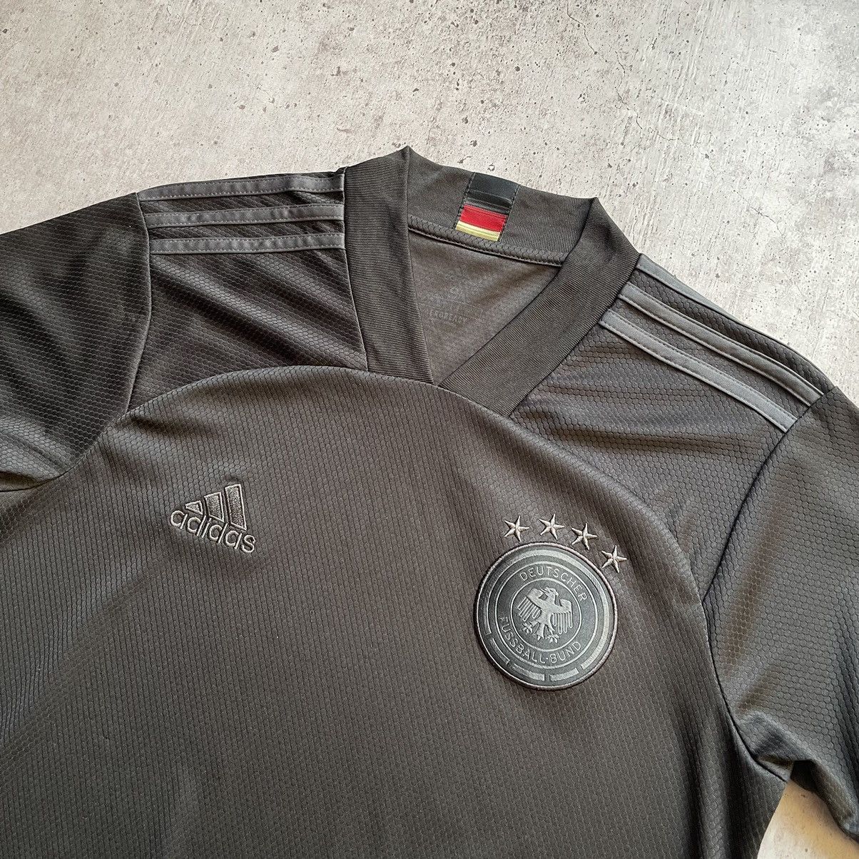 Adidas Germany 2019/2020 jersey shirt football adidas national team Size US S / EU 44-46 / 1 - 2 Thumbnail
