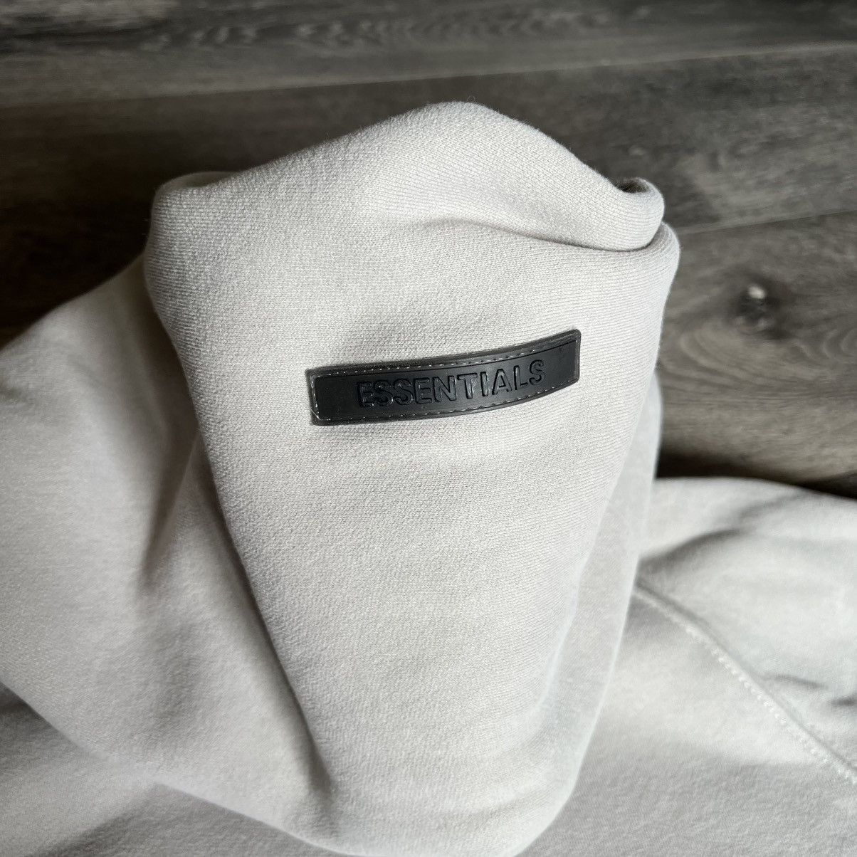 Essentials Fear of God FOG Essentials Pullover Pistachio Hoodie FW/21 Size US M / EU 48-50 / 2 - 5 Thumbnail