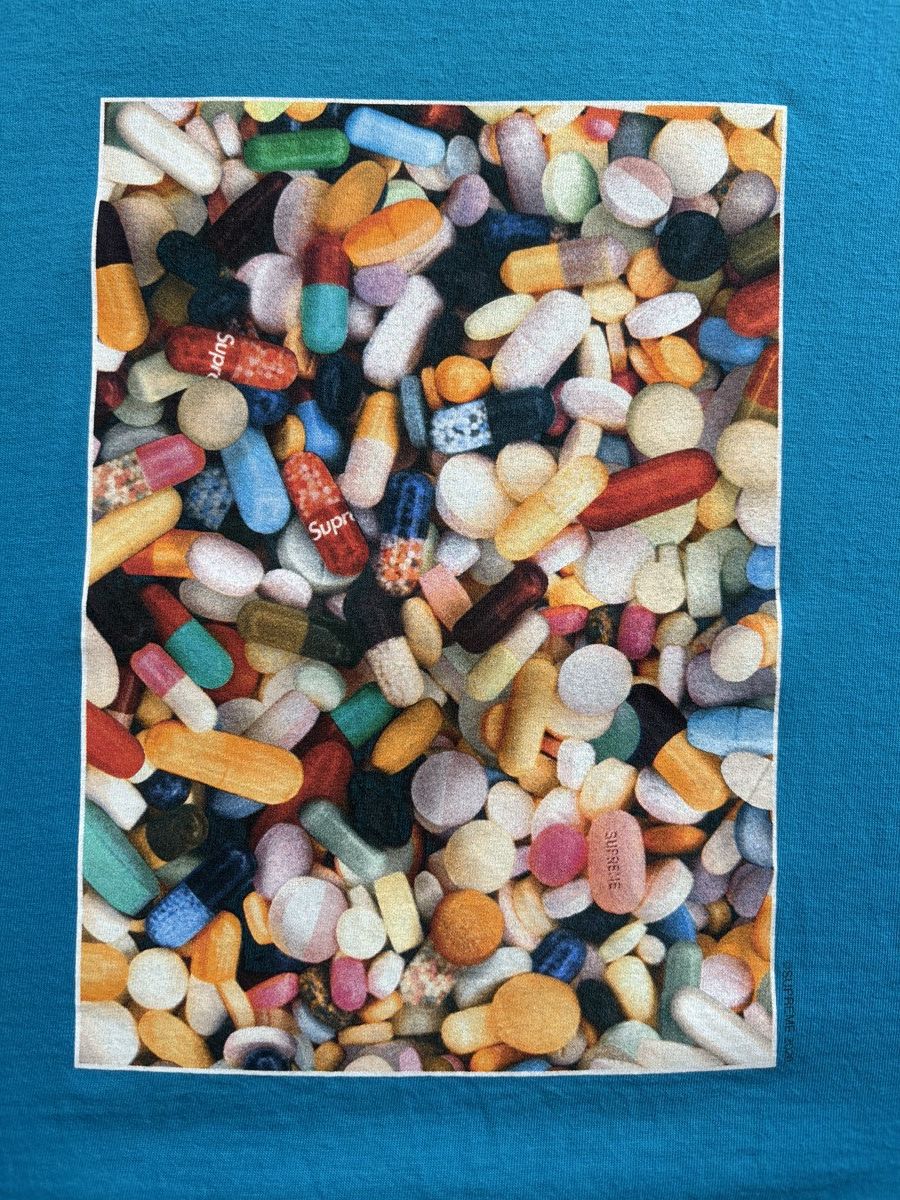 Supreme Supreme Pills Logo T-Shirt Tee Blue FW20 Size US M / EU 48-50 / 2 - 5 Thumbnail