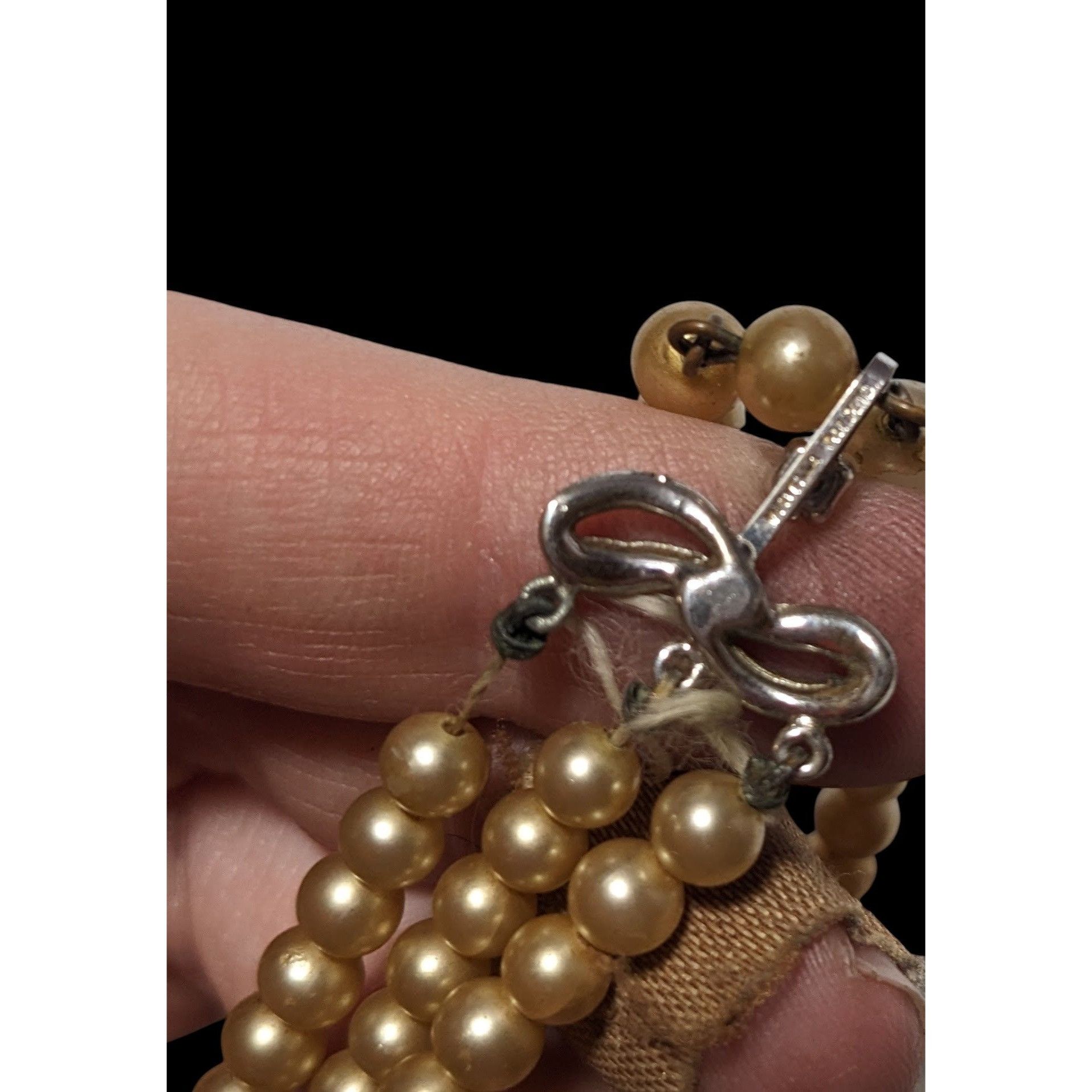 Other Vintage Marvella Triple Layer Gold Tone Faux Pearl Necklace Size ONE SIZE - 8 Thumbnail