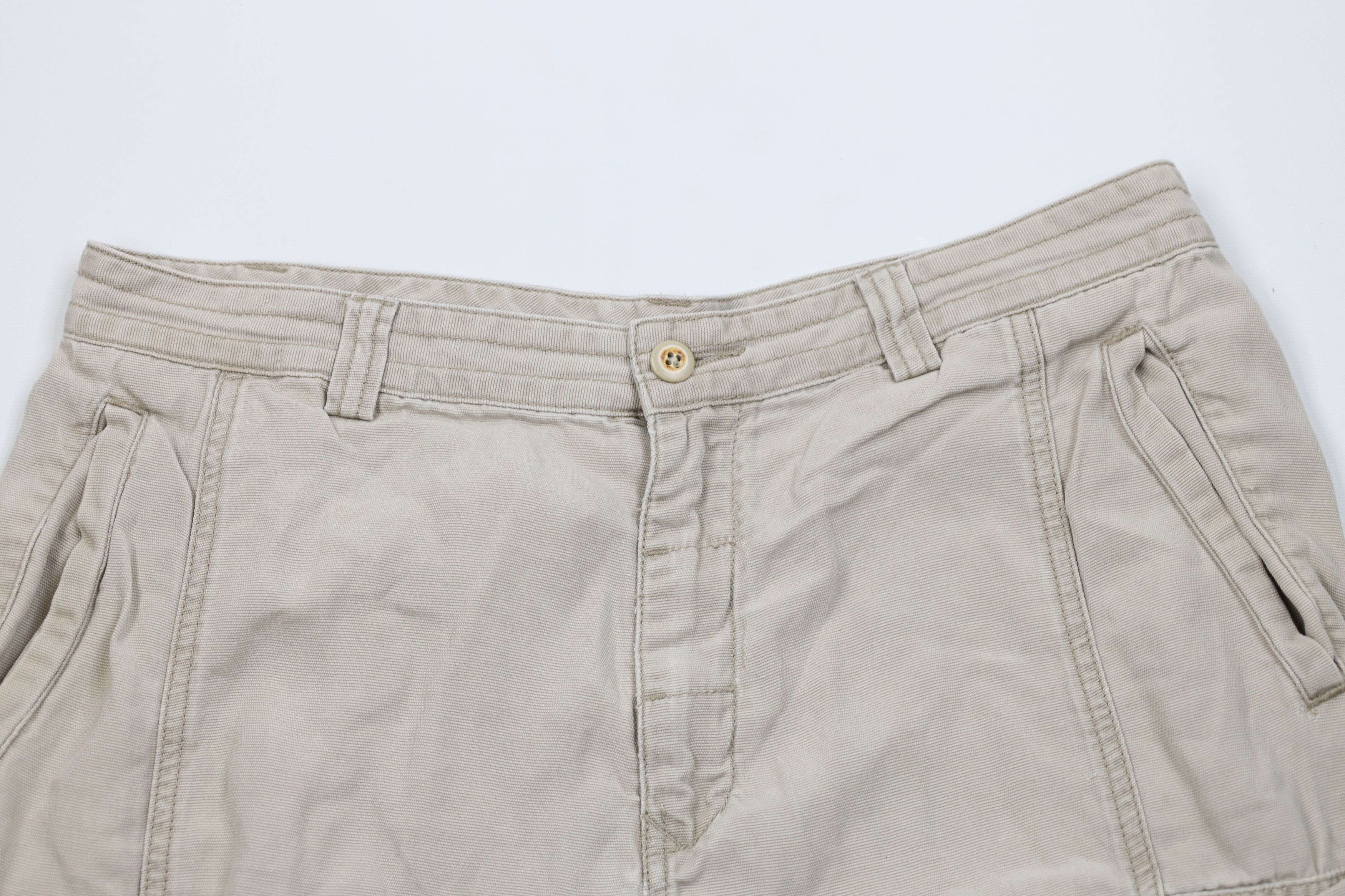 Tommy Bahama Vintage Tommy Bahama Relax Relaxed Fit Cargo Shorts Beige Size US 35 - 2 Thumbnail
