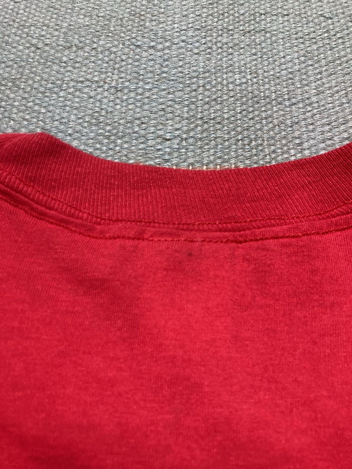 Fruit Of The Loom × Vintage Vtg pocket t shirt fruit of the loom soft crimson blank XL Size US XL / EU 56 / 4 - 8 Thumbnail