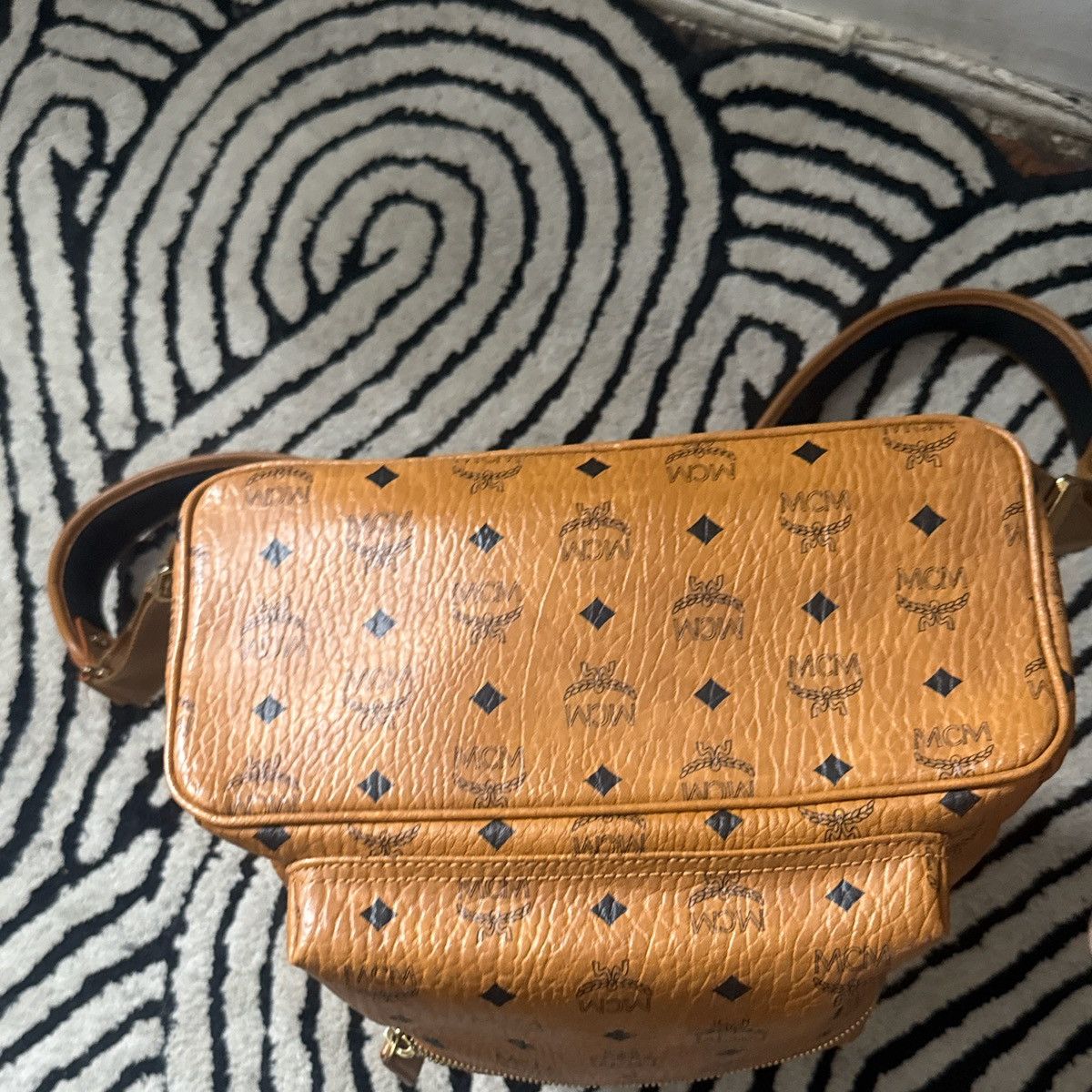 MCM MCM STARKS BACKPACK VISETOS SIDE STUDS MEDIUM COGNAC Size ONE SIZE - 4 Thumbnail