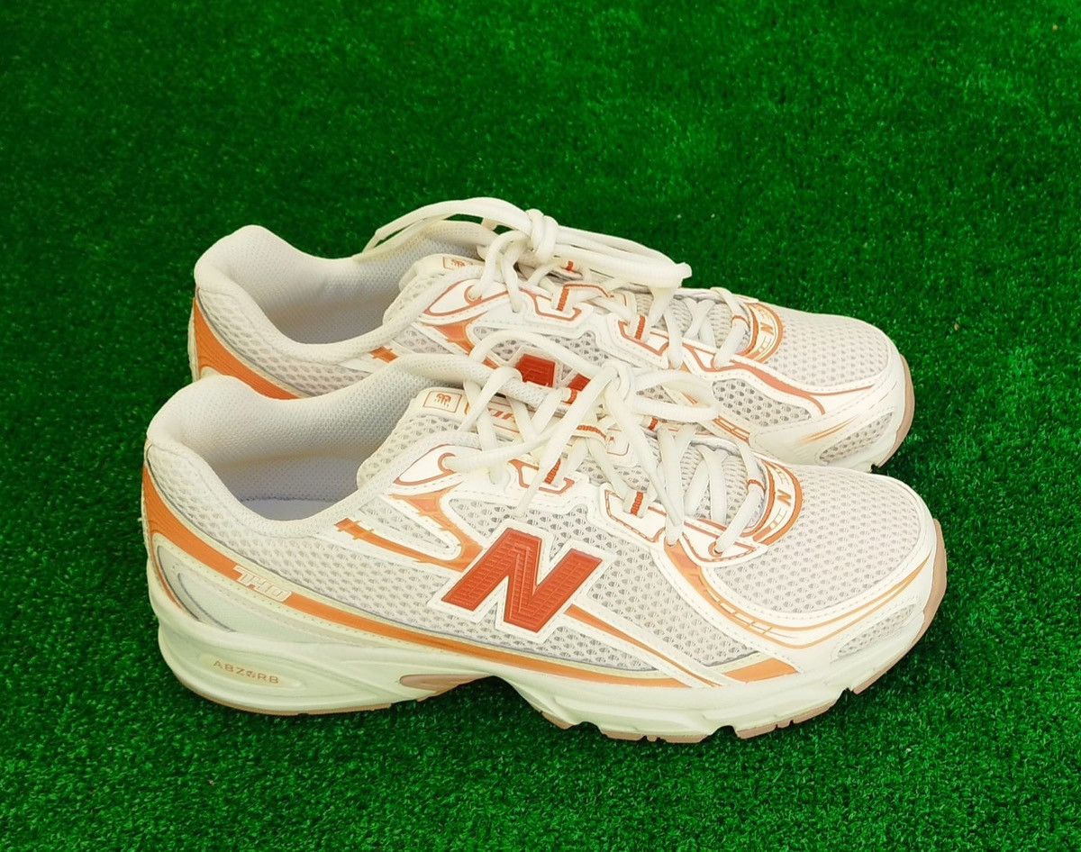 New Balance Sneakers New Balance 740 - #9 Size US 9 / EU 42 - 1 Thumbnail